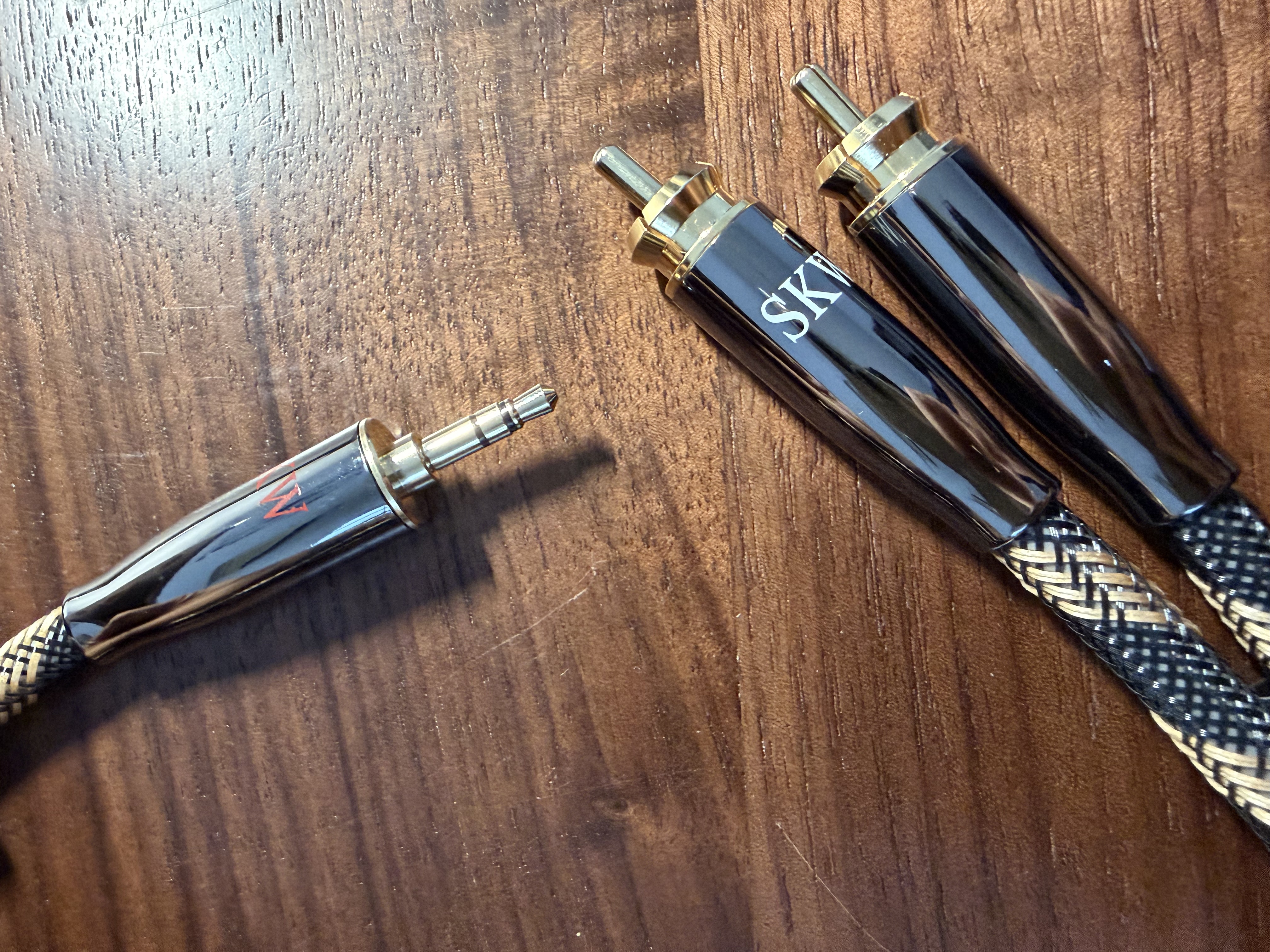 SKW 发烧级 6N单晶铜 3.5mm转双莲花音频线 一分二RCA转接线 手机电脑MP3连功放音响线 BG03-1.5米 实拍图
