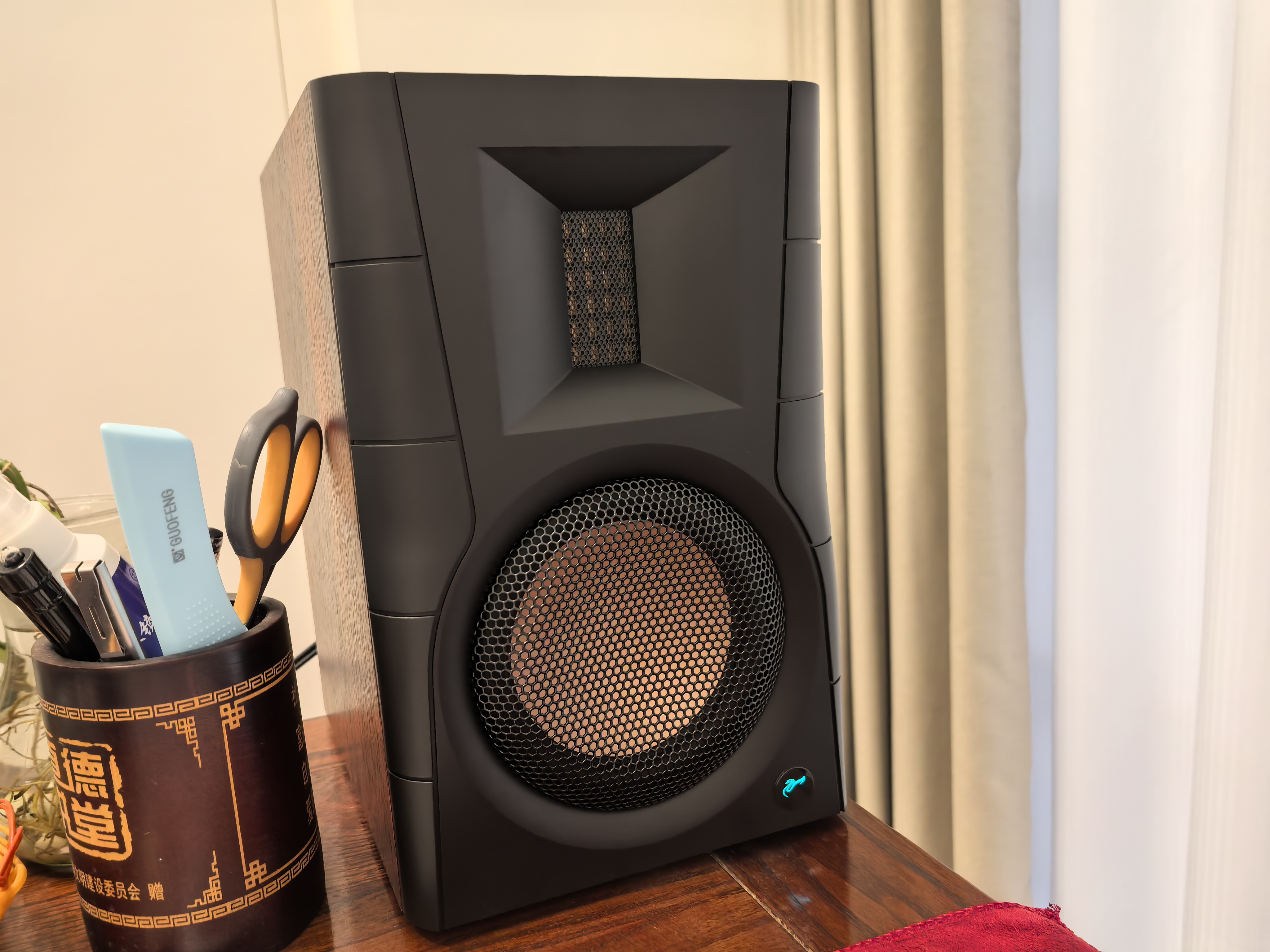 惠威（HiVi）D200蓝牙音箱2.0声道多媒体有源音响支持APTX遥控手机家用客厅电视电脑音响 木纹色 实拍图