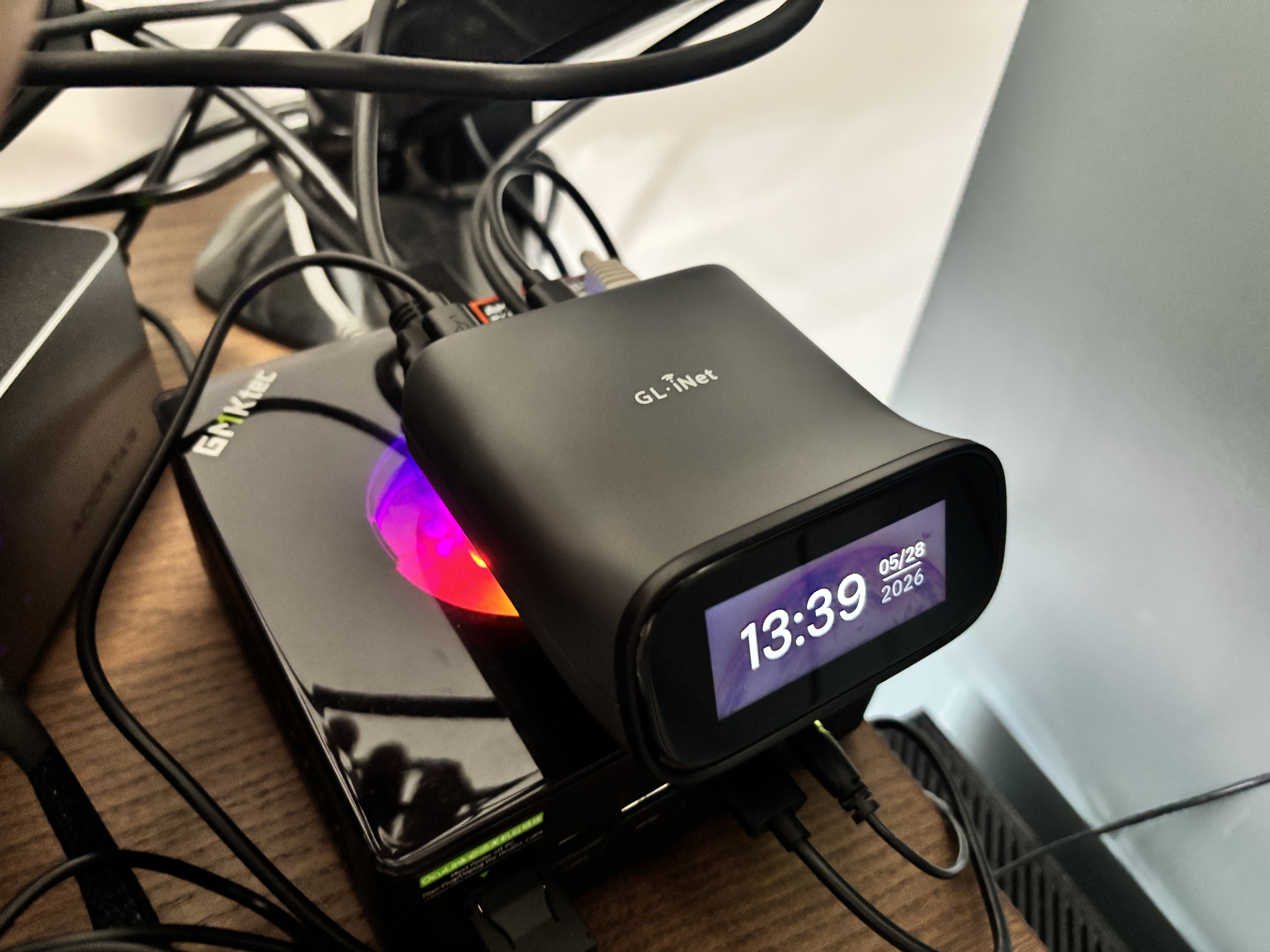 GL·INET RM10远程ipkvm支持无线WiFi6远程控制电脑 32G存储云管理自部署服务器远程开机装系统机房维护 【RM10】远程控制设备 实拍图