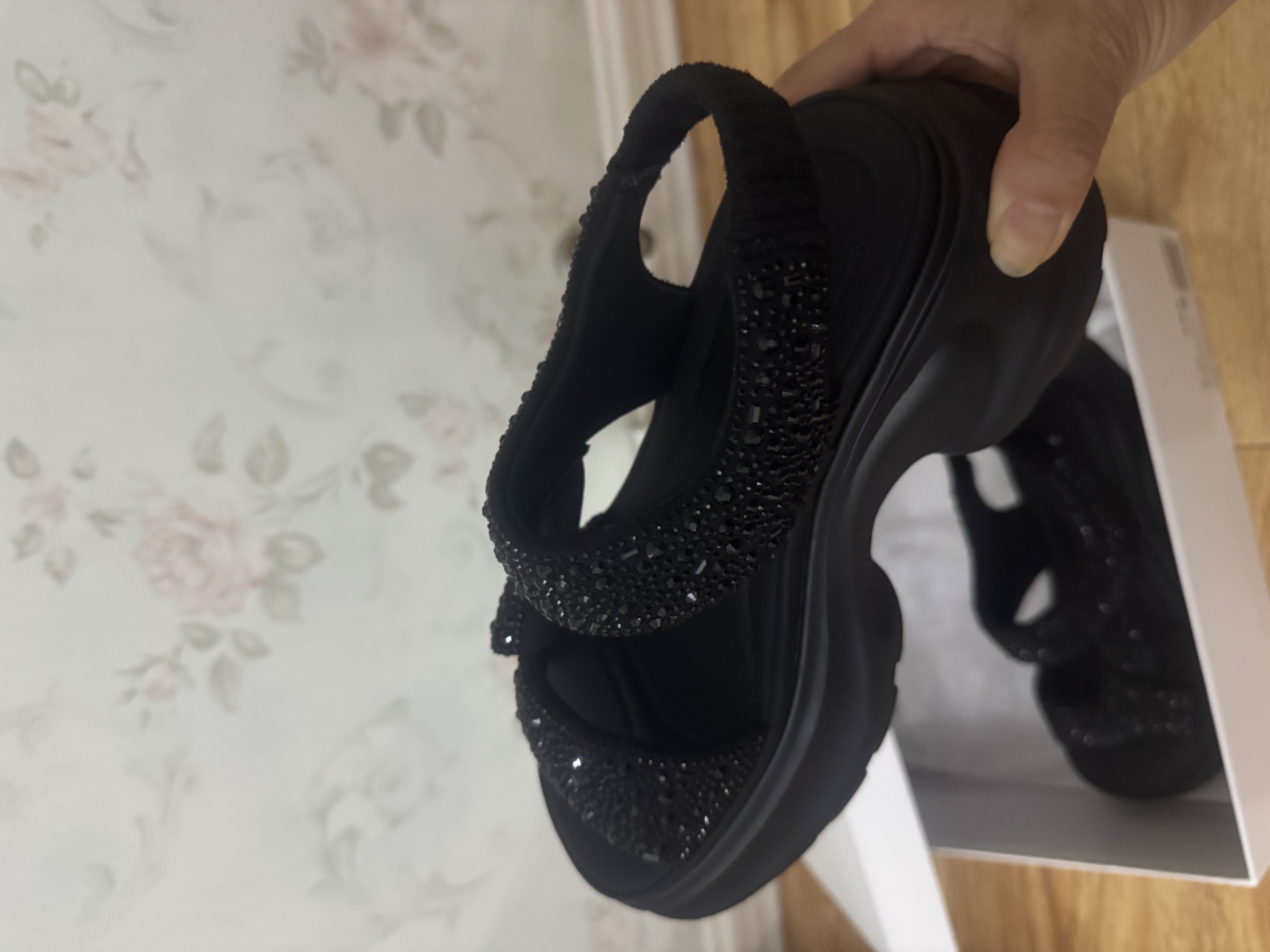 百丽（Belle）繁星亮片休闲凉鞋女2026夏新款商场同款厚底增高凉鞋F4A1DBL6 黑色 35 (225mm) 实拍图