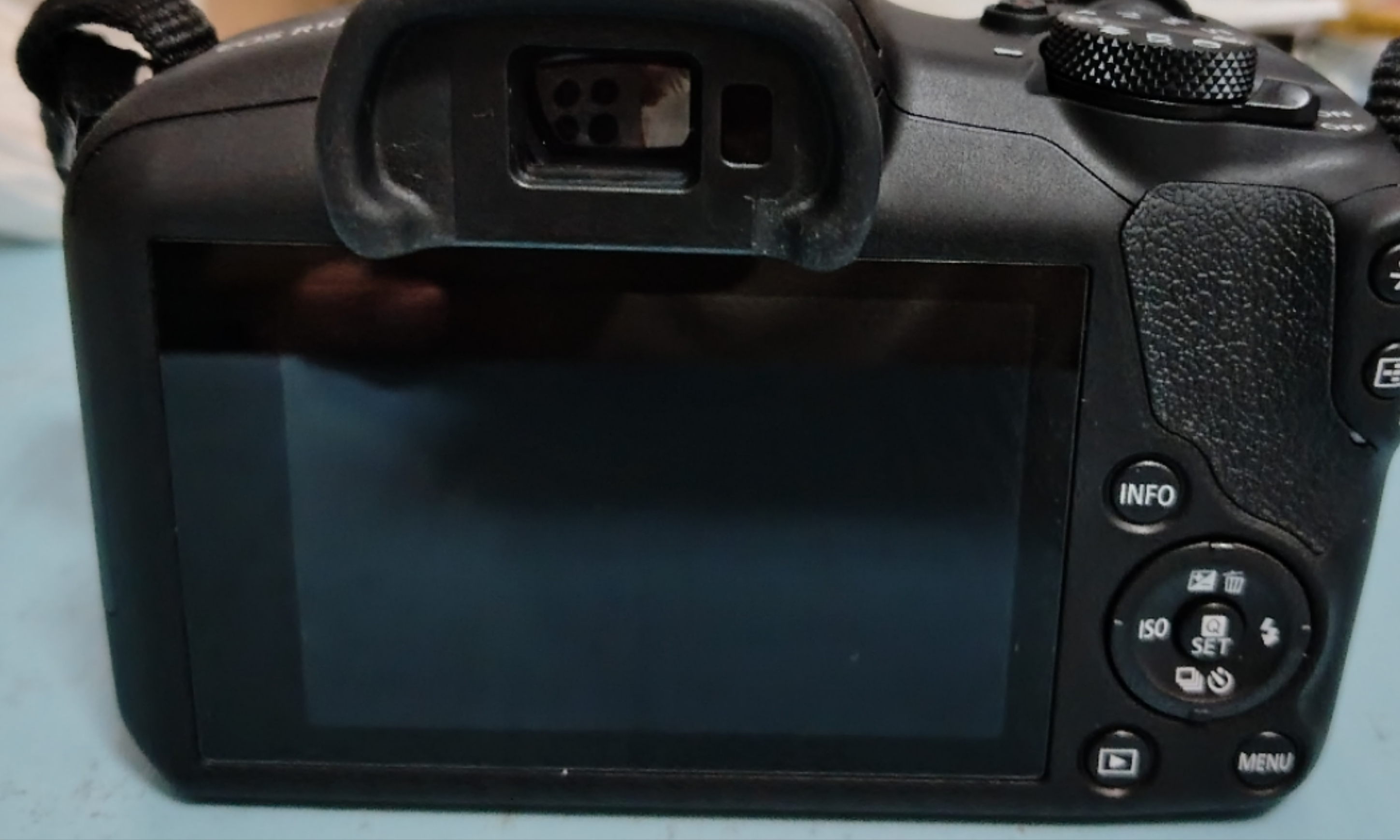 佳能（Canon）r100微单相机 4K数码高清旅游vlog视频 R100学生入门级微单 R100 18-45 STM套机【爆款热销】 套餐一【含128G卡 摄影包 电池 vlog套装】 实拍图