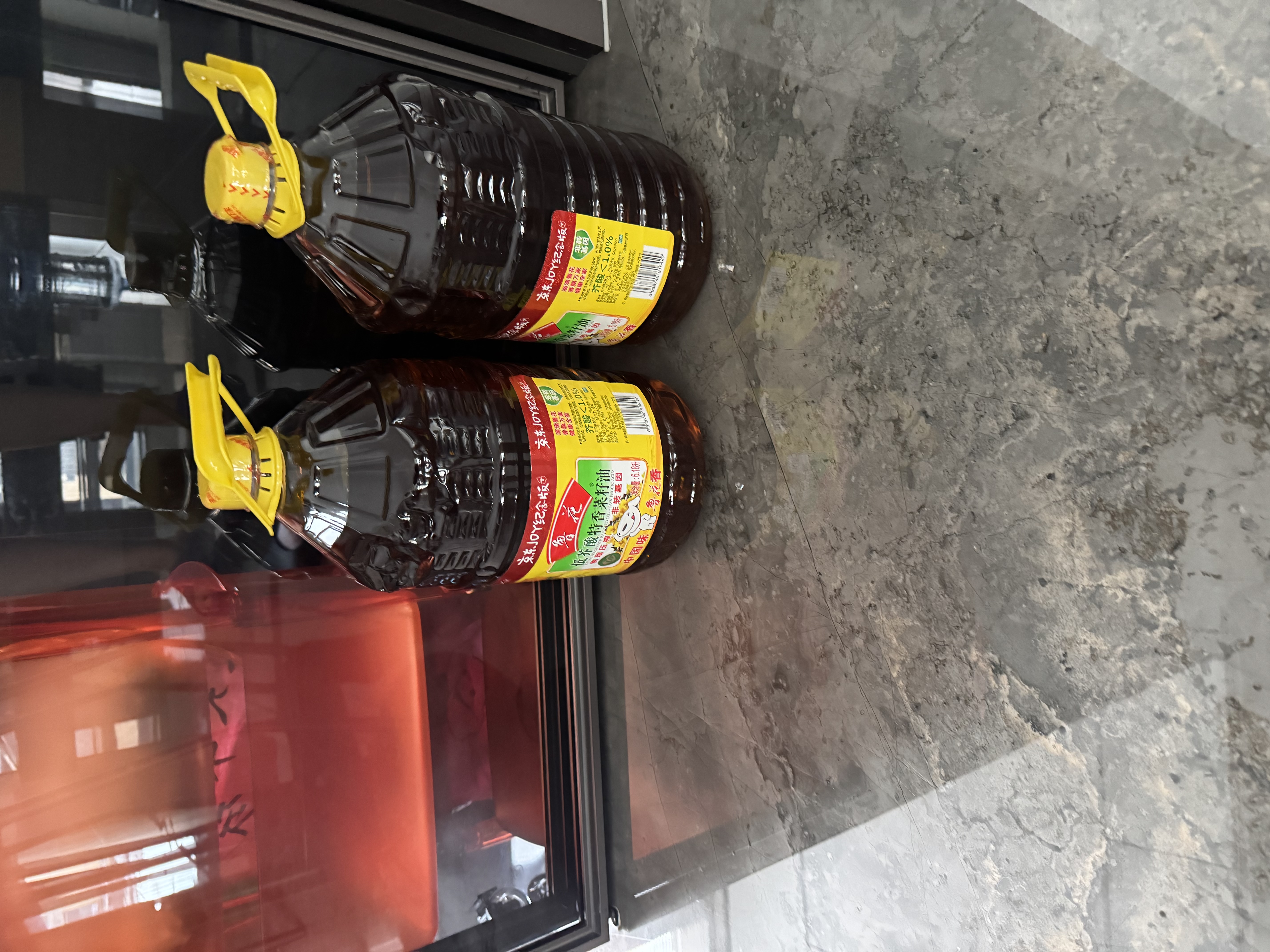 鲁花 物理压榨特香非转基因玉米胚芽油6.18L 富含植物甾醇  实拍图
