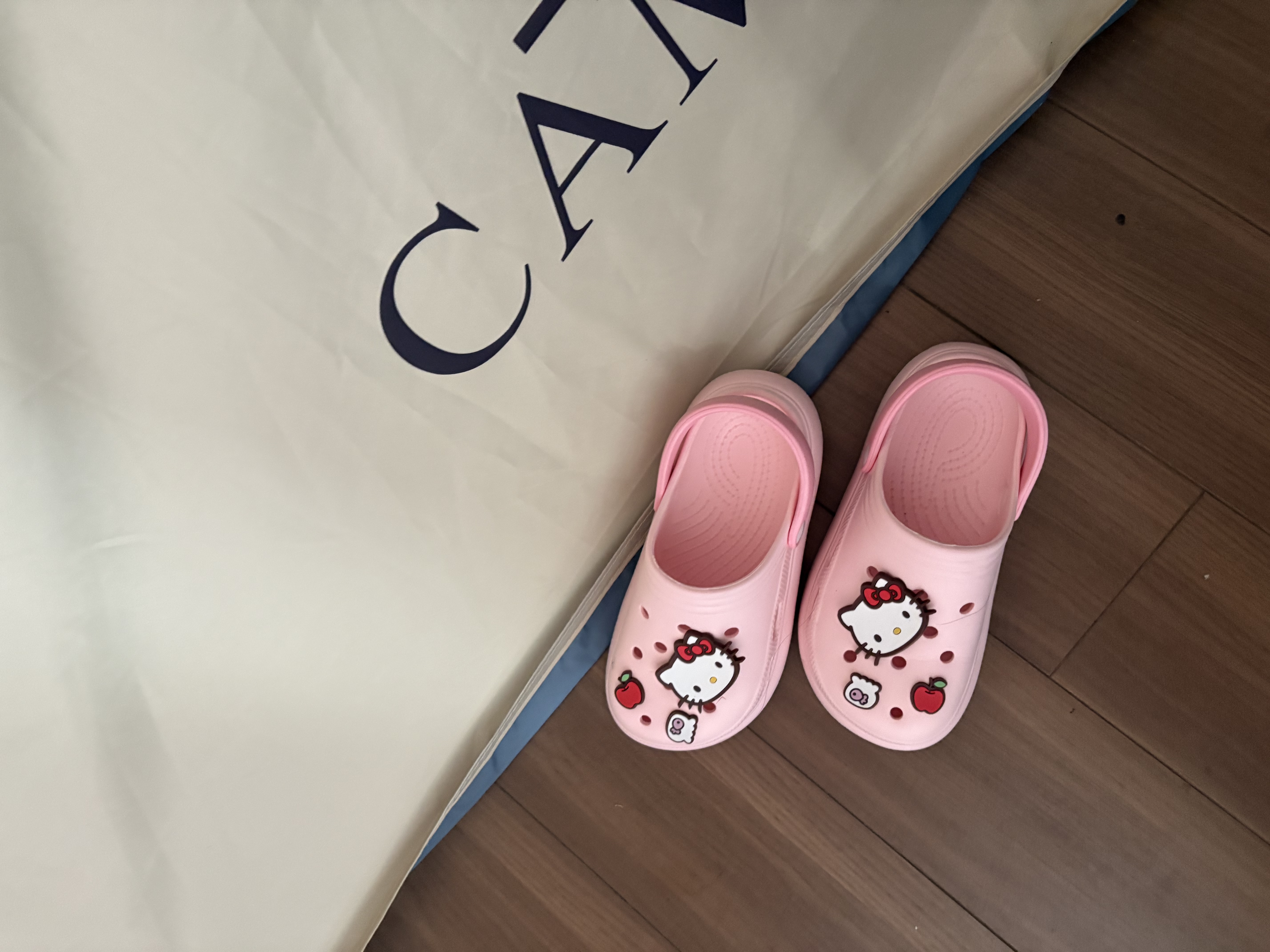 猪爸爸儿童拖鞋女童6-12岁夏季家居室内女宝宝洗澡防滑三丽鸥洞洞鞋粉20 实拍图