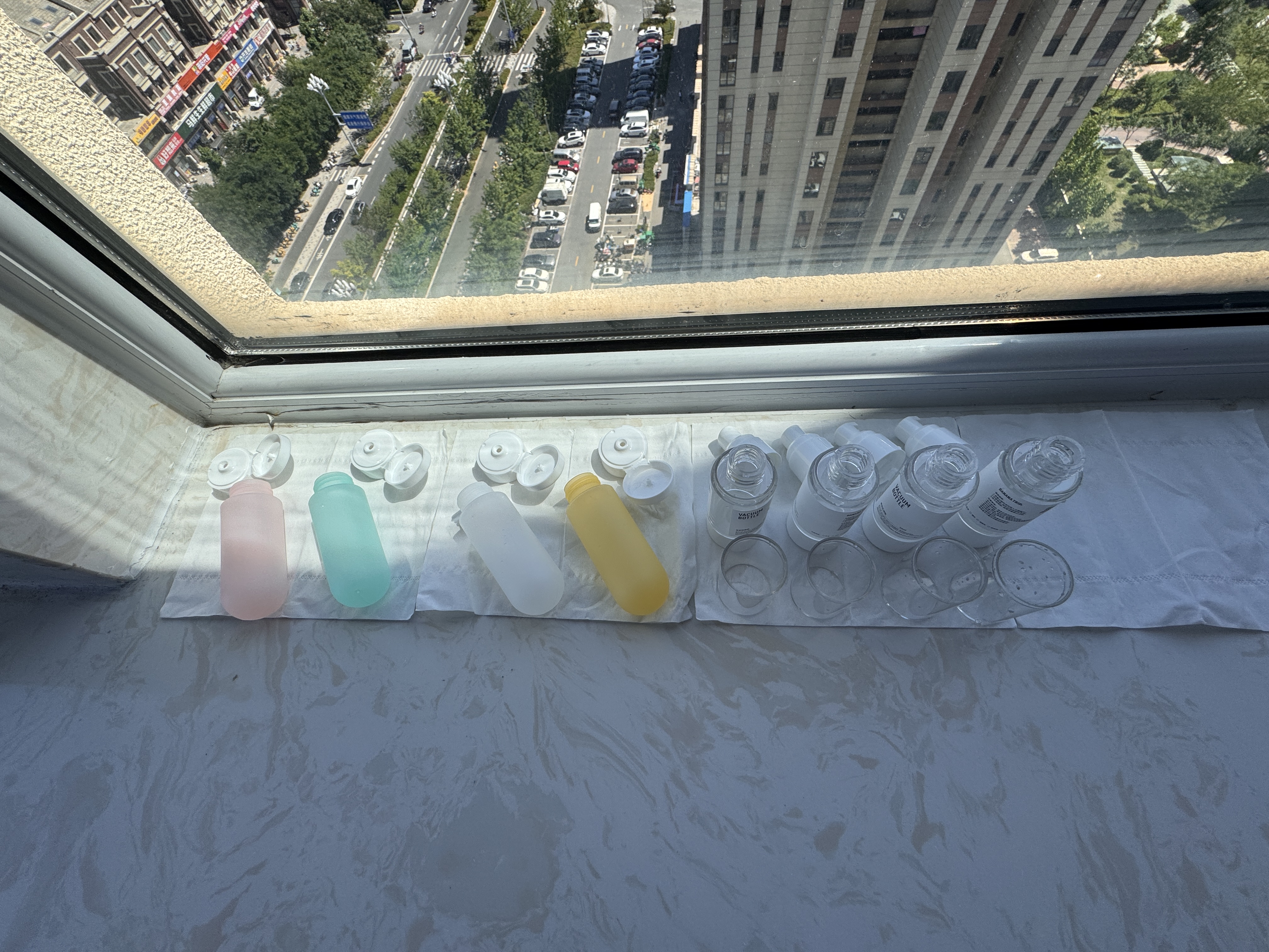 蕉趣（BANANA TRIP）真空分装瓶按压式沐浴洗露发乳液瓶旅行便捷分装空瓶 30ml（2个） 实拍图