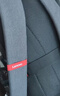联想（Lenovo）笔记本电脑双肩包男士电脑包学生书包出差商务旅行包小新拯救者防泼水收纳背包 B42 实拍图