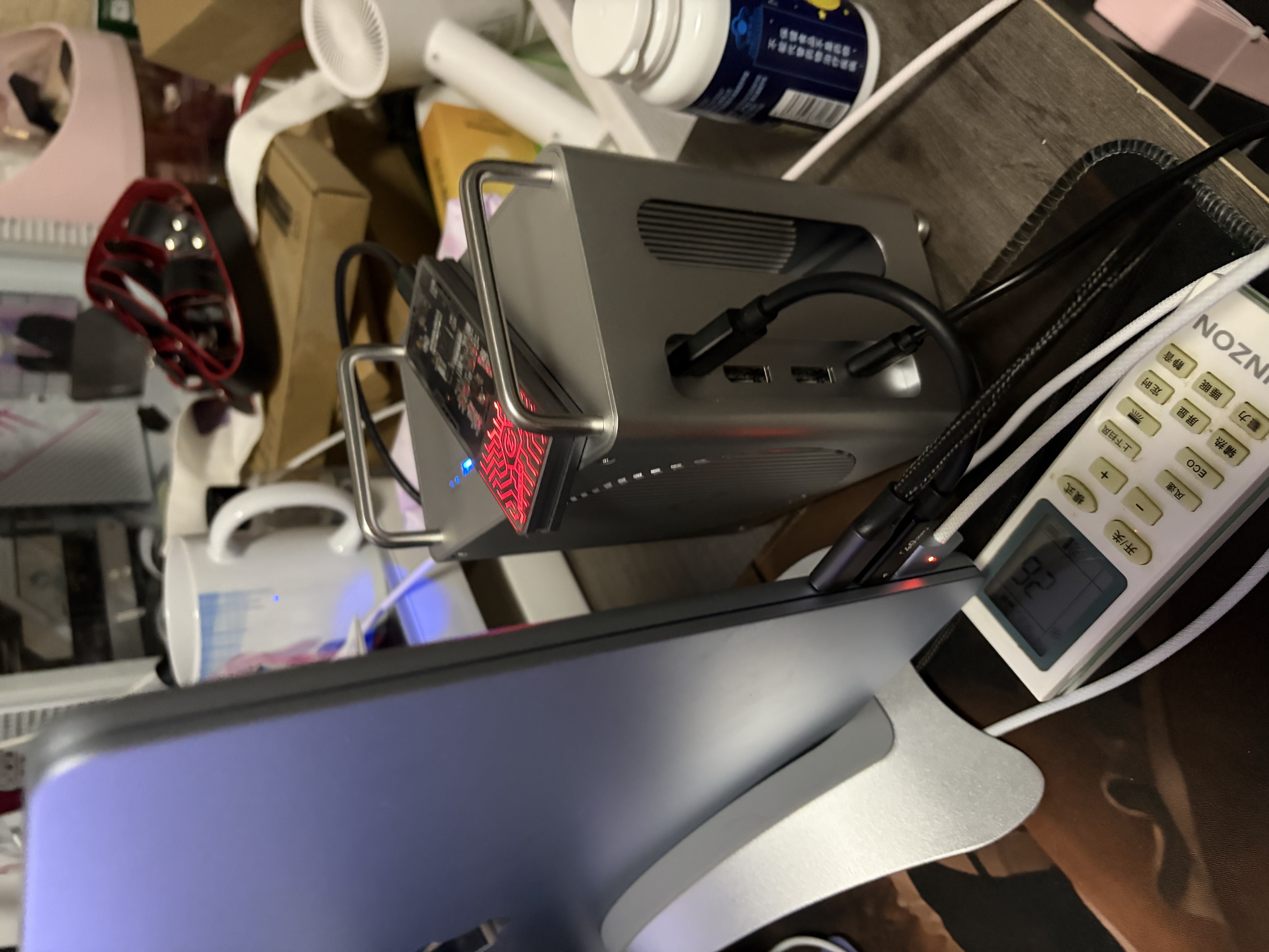 阿卡西斯适用Macmini M4拓展坞硬盘盒40Gbps传输双DP投屏16TB扩容适配M4/M4Pro主机兼容雷电4/5接口M002Pro 实拍图