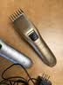 飞利浦（PHILIPS） 理发器 家用电推剪 成人儿童充电式电推子 电动理发剪 QC5131理发器+围布+收纳包+清洁海绵 实拍图