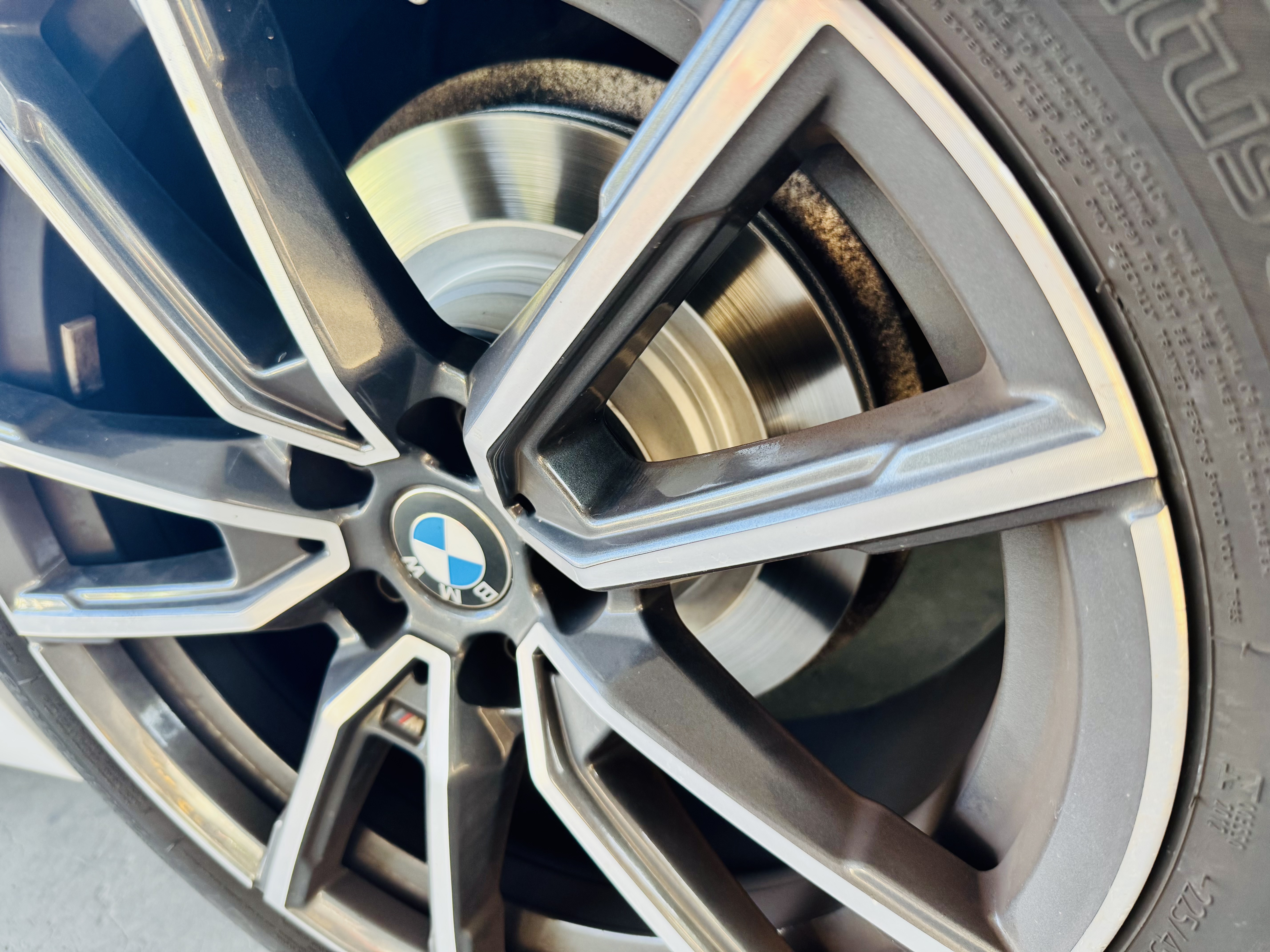 TEXTAR泰明顿刹车片后片适用宝马225i/3系320Li/325i/325Li/425i G底盘 实拍图