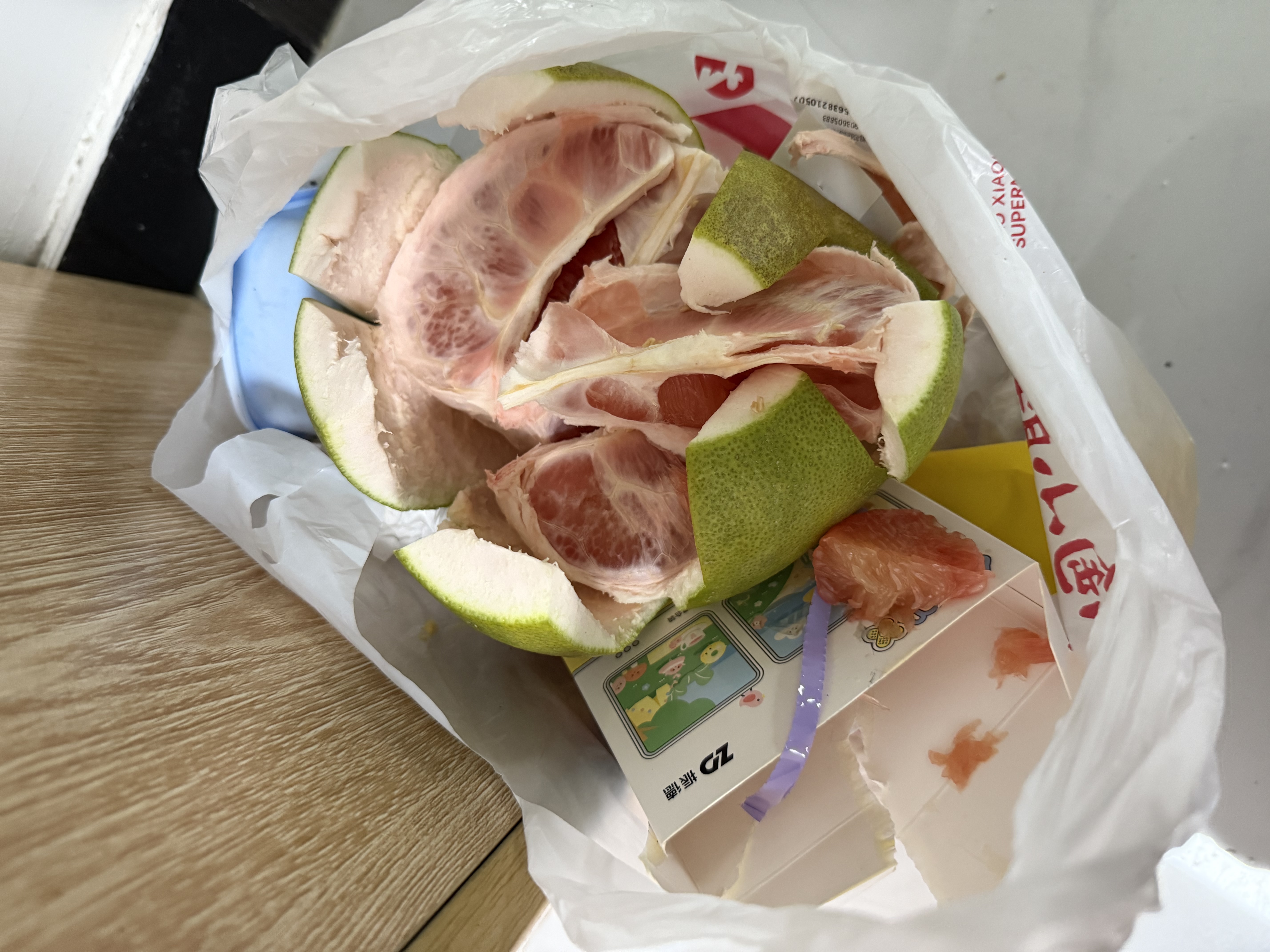 京鲜生泰国红宝石柚 1粒礼袋装 单果1kg+ 【泰国皇室同款】端午水果 实拍图