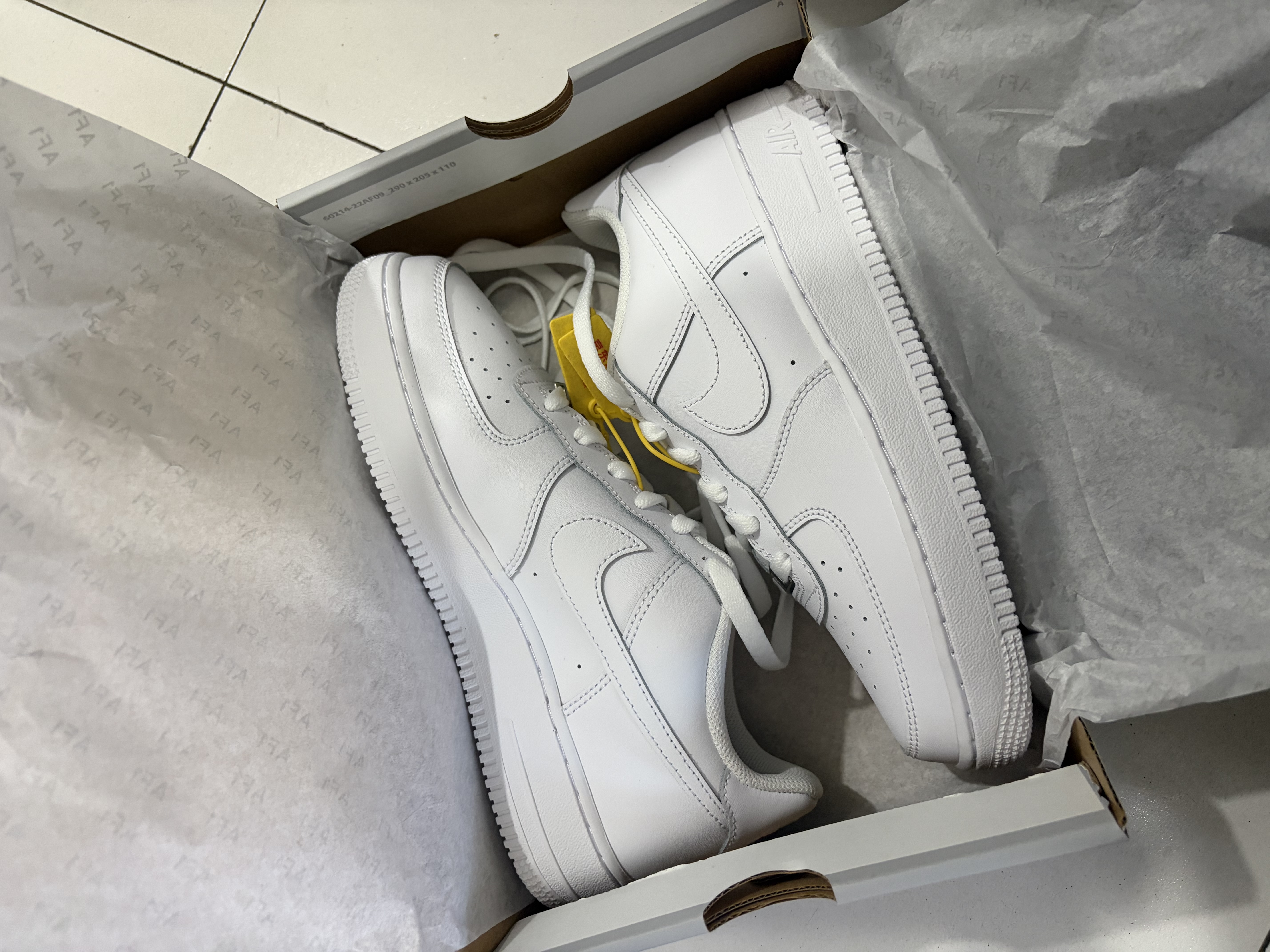 NIKE耐克女鞋AIR FORCE 1空军一号小白鞋青少年运动休闲鞋DH2920-111 实拍图