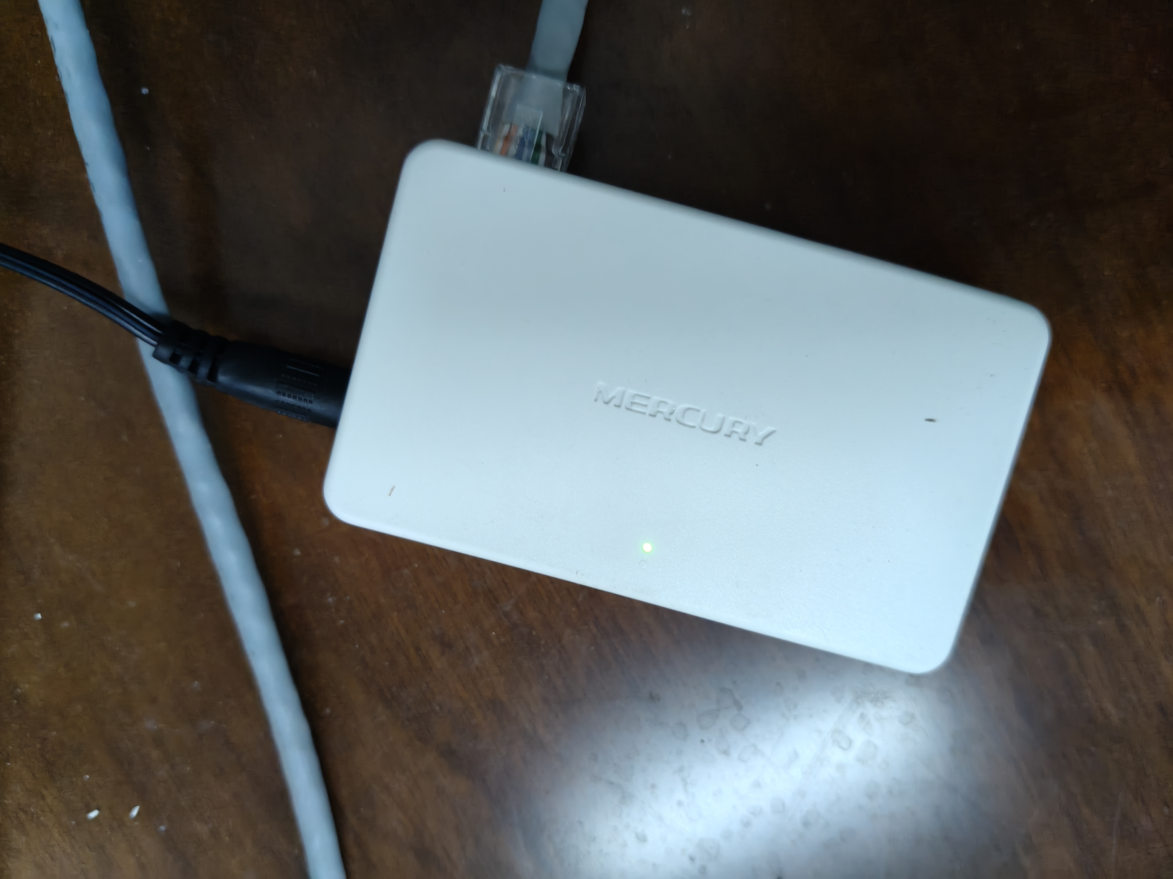 水星（MERCURY）S105C 5口百兆交换机 4口网线网络分线器 家用宿舍监控分流器 实拍图
