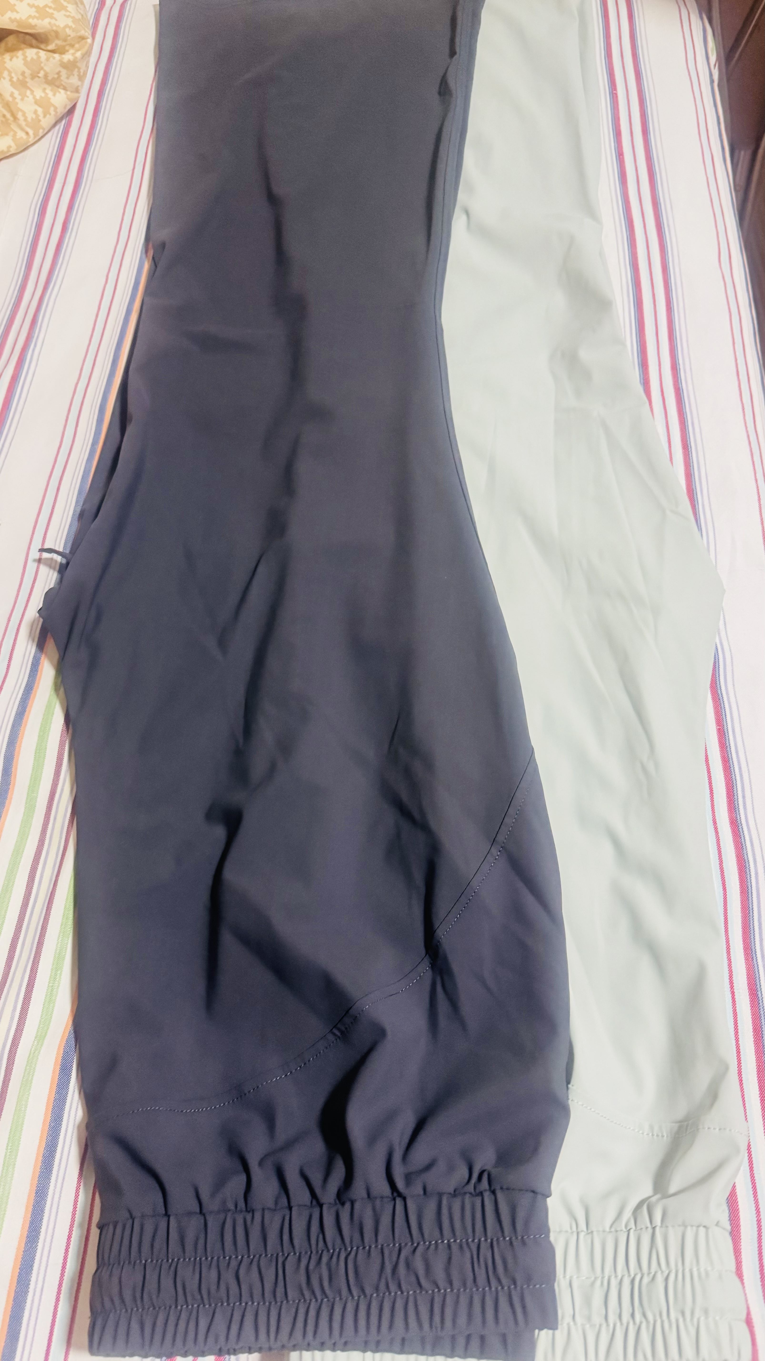 班尼路（Baleno）冰丝微喇防晒裤女夏2026女装新款UPF50+防紫外线凉感通勤早八长裤 实拍图