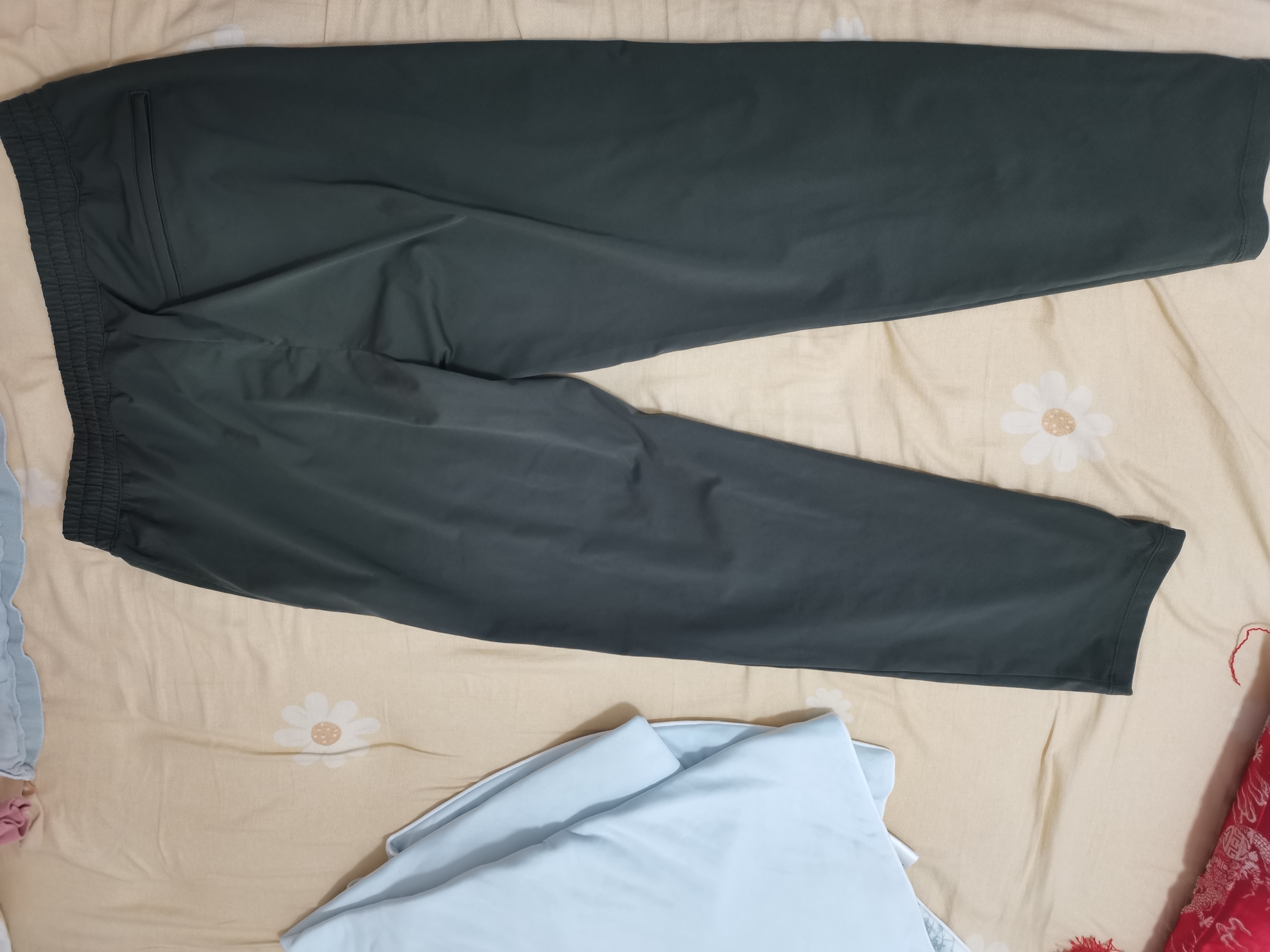 优衣库高弹力窄口九分裤DRY-EX速干常规款男女装轻薄运动裤482763 482763/57深橄榄色 M 实拍图
