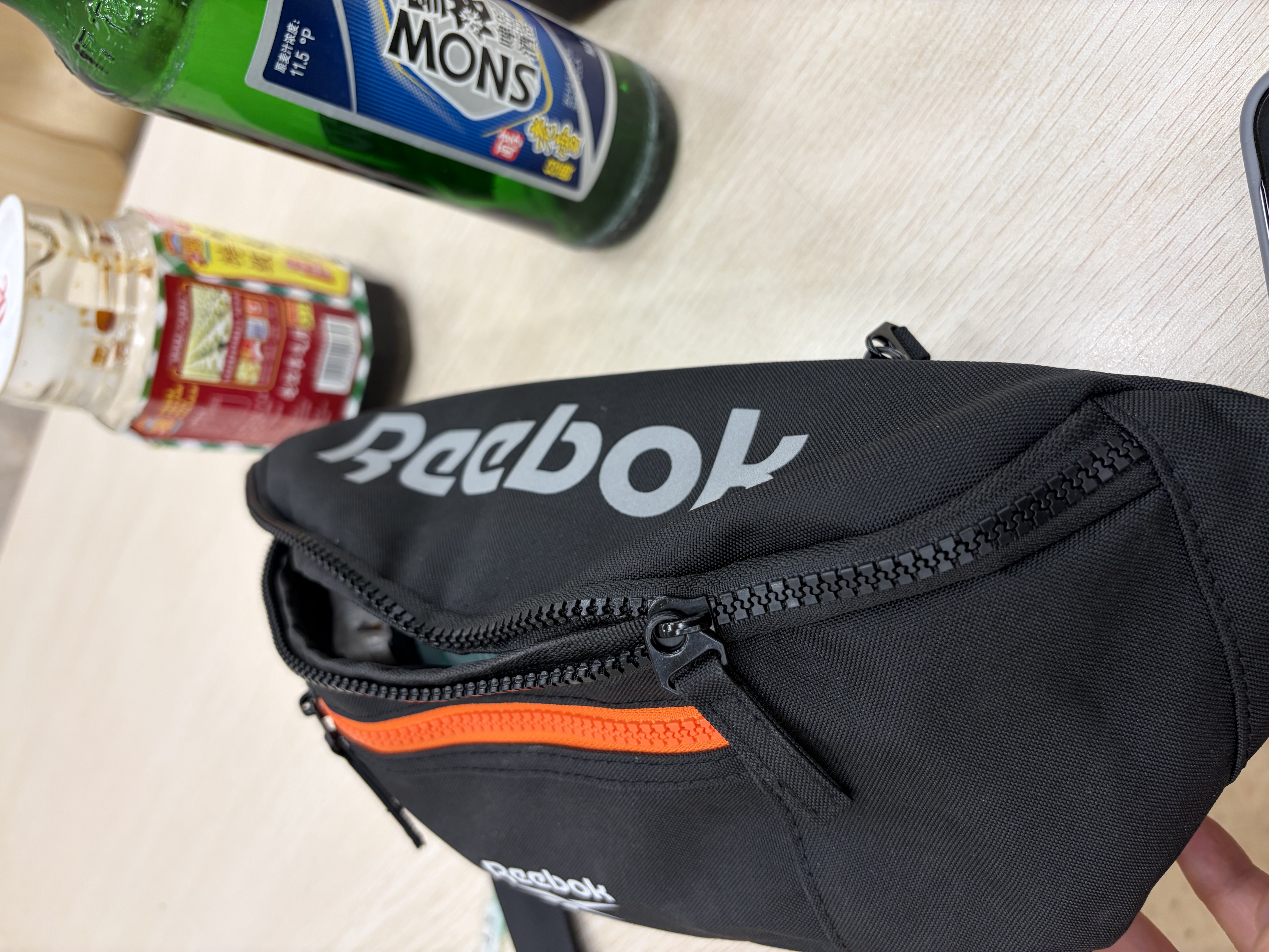 Reebok锐步休闲运动胸包男轻便单肩斜挎包包女小背包防泼水骑行时尚腰包 实拍图