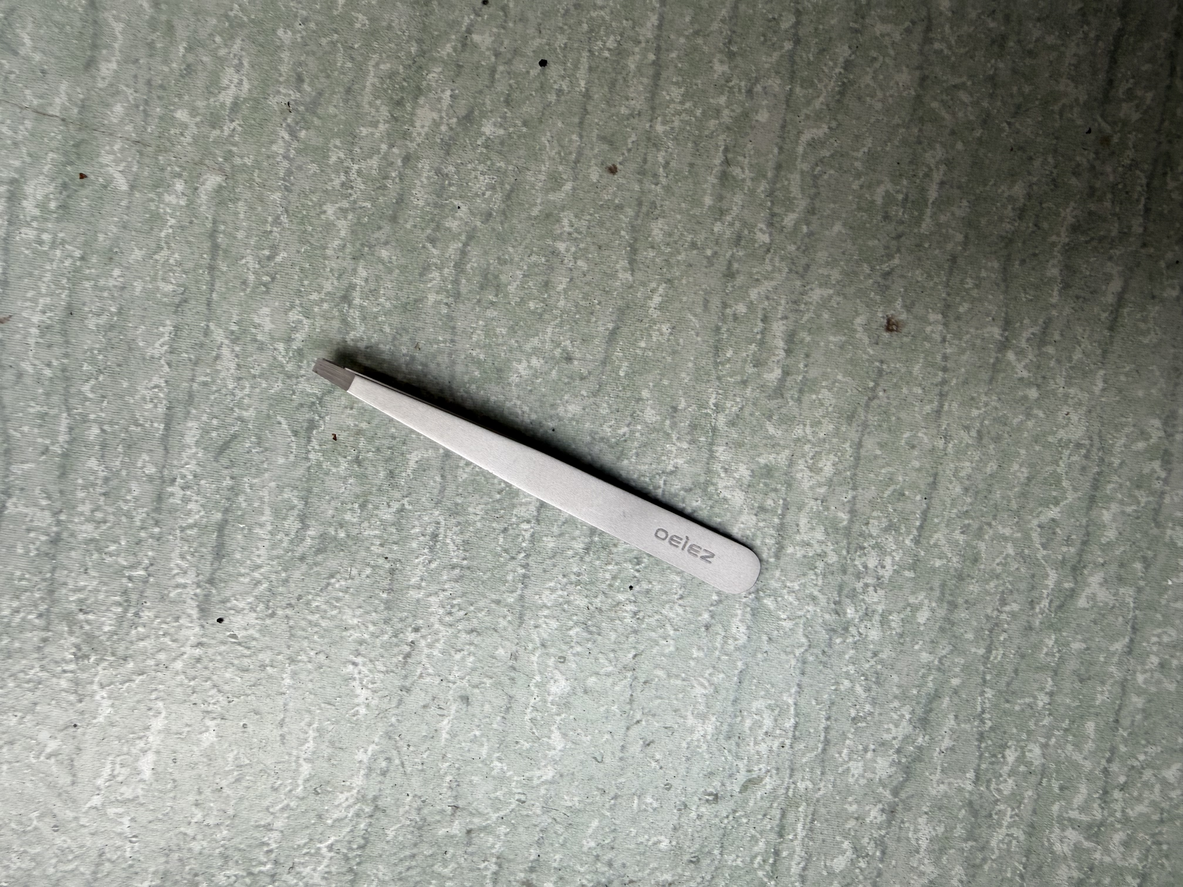 欧亿姿高精密眉夹小镊子眉钳平口安全不锈钢修眉拔胡子专用不断毛眉毛夹 实拍图