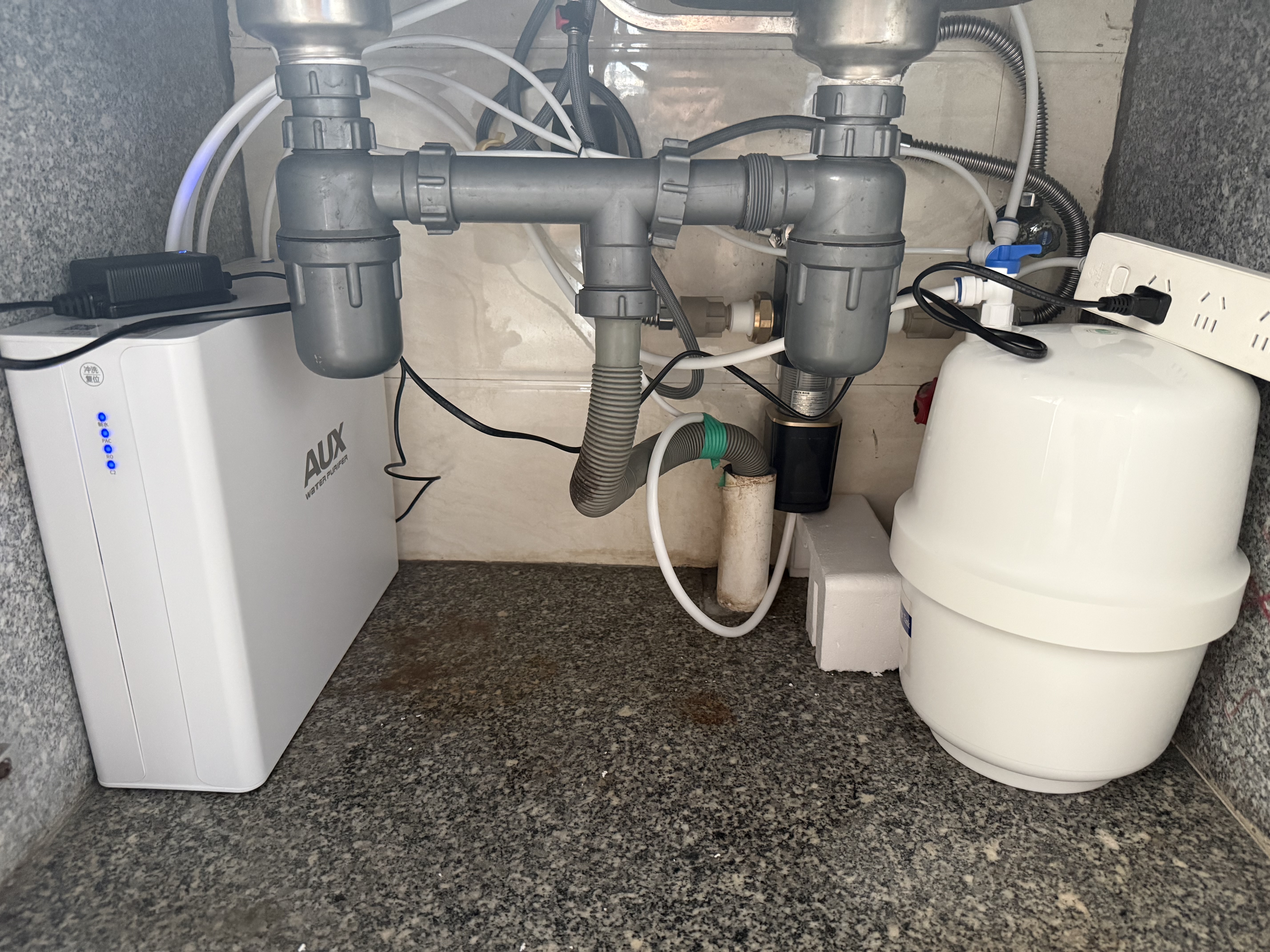 奥克斯（AUX）净水器母婴家用1200G流速0阻垢加热直饮一体机餐边柜壁挂式管线机厨下RO反渗透前置过滤全屋套装 冷热彩屏管线机+净水器+前置 实拍图