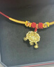 中国黄金（CHINA GOLD）黄金福字金锁项链宝宝套装足金长命平安锁吊坠婴儿金饰周岁礼物 【今/次日达】平安锁项链【红绳】约0.8g 实拍图