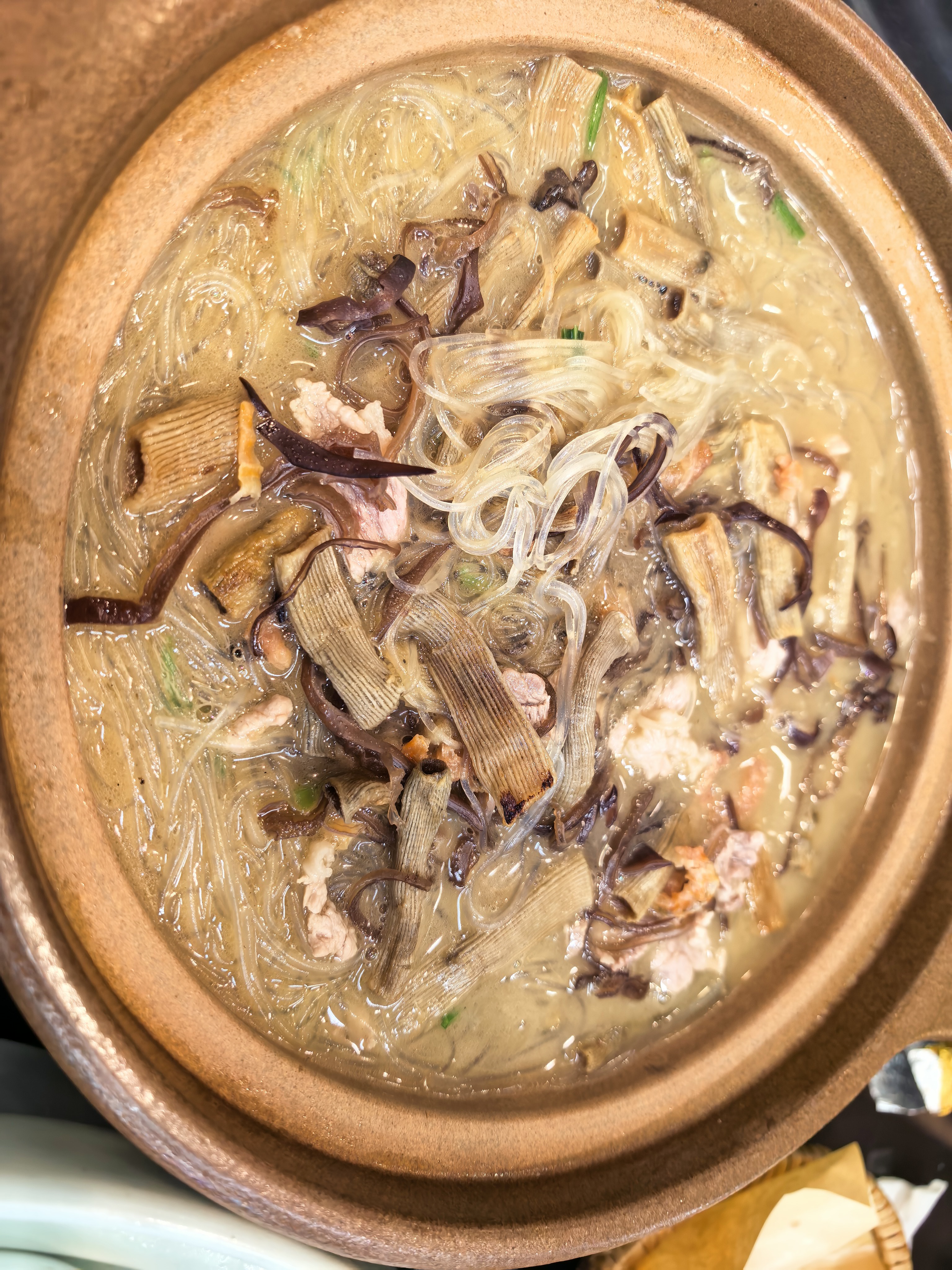美丽雅一次性杯子水杯 航空杯200ml*60只 食品级耐高温太空茶水酒杯 实拍图