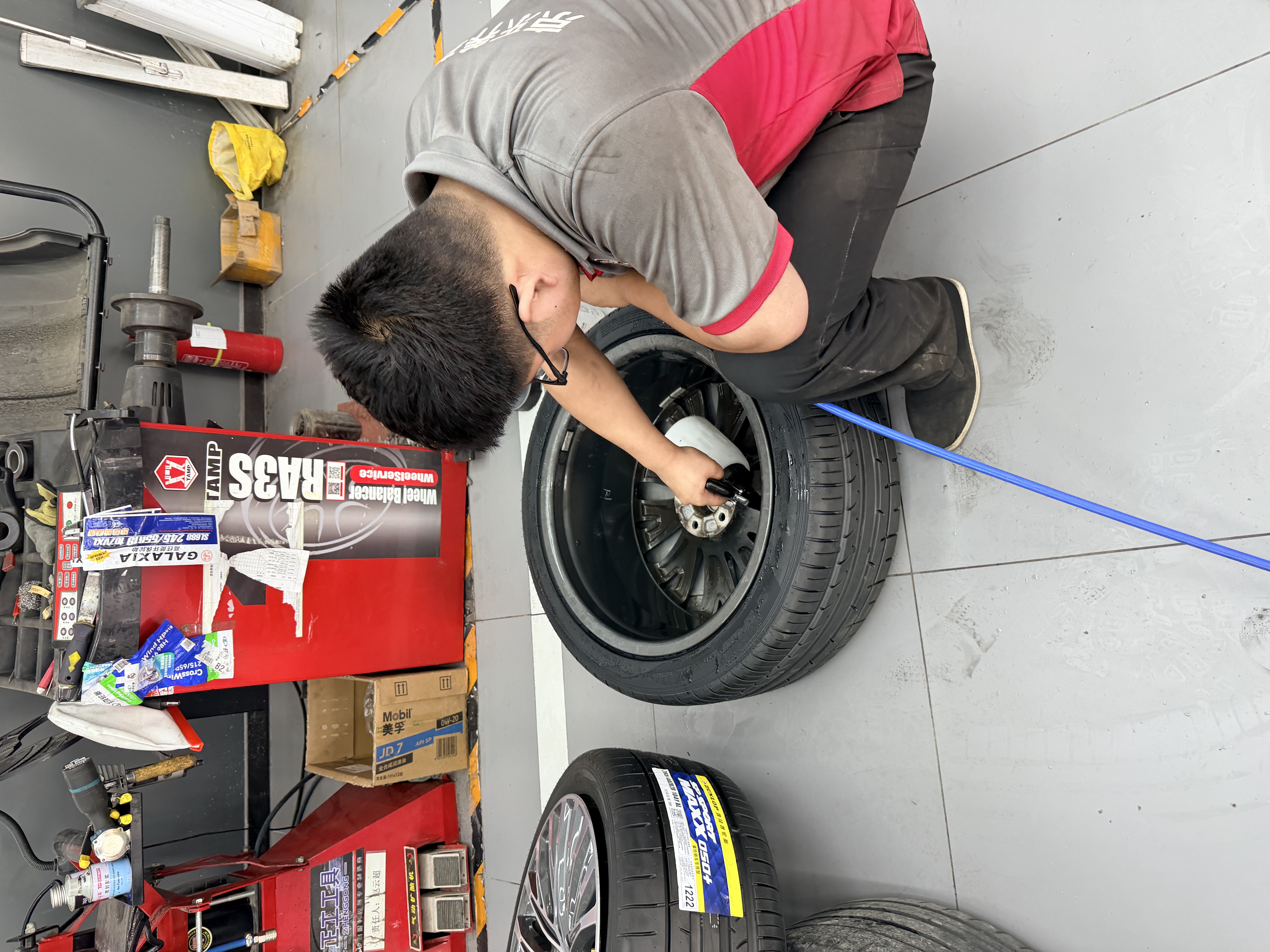 邓禄普（DUNLOP）汽车轮胎265/40R20 ZR 104Y XL SP SPORT MAXX050+豪华轿车专用型 实拍图