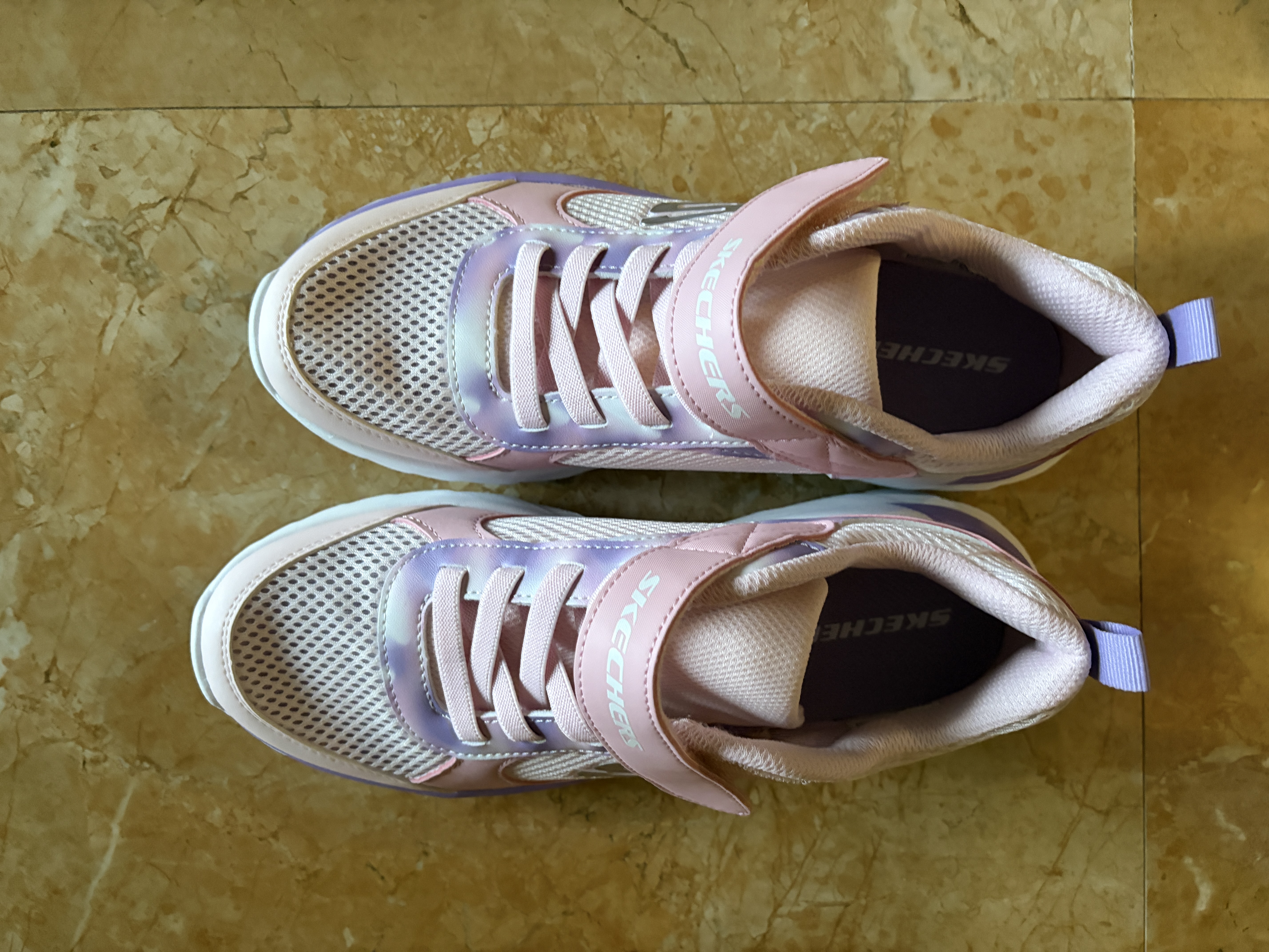 Skechers斯凯奇逐风体训鞋百搭舒适儿童时尚运动鞋休闲鞋303978L 实拍图