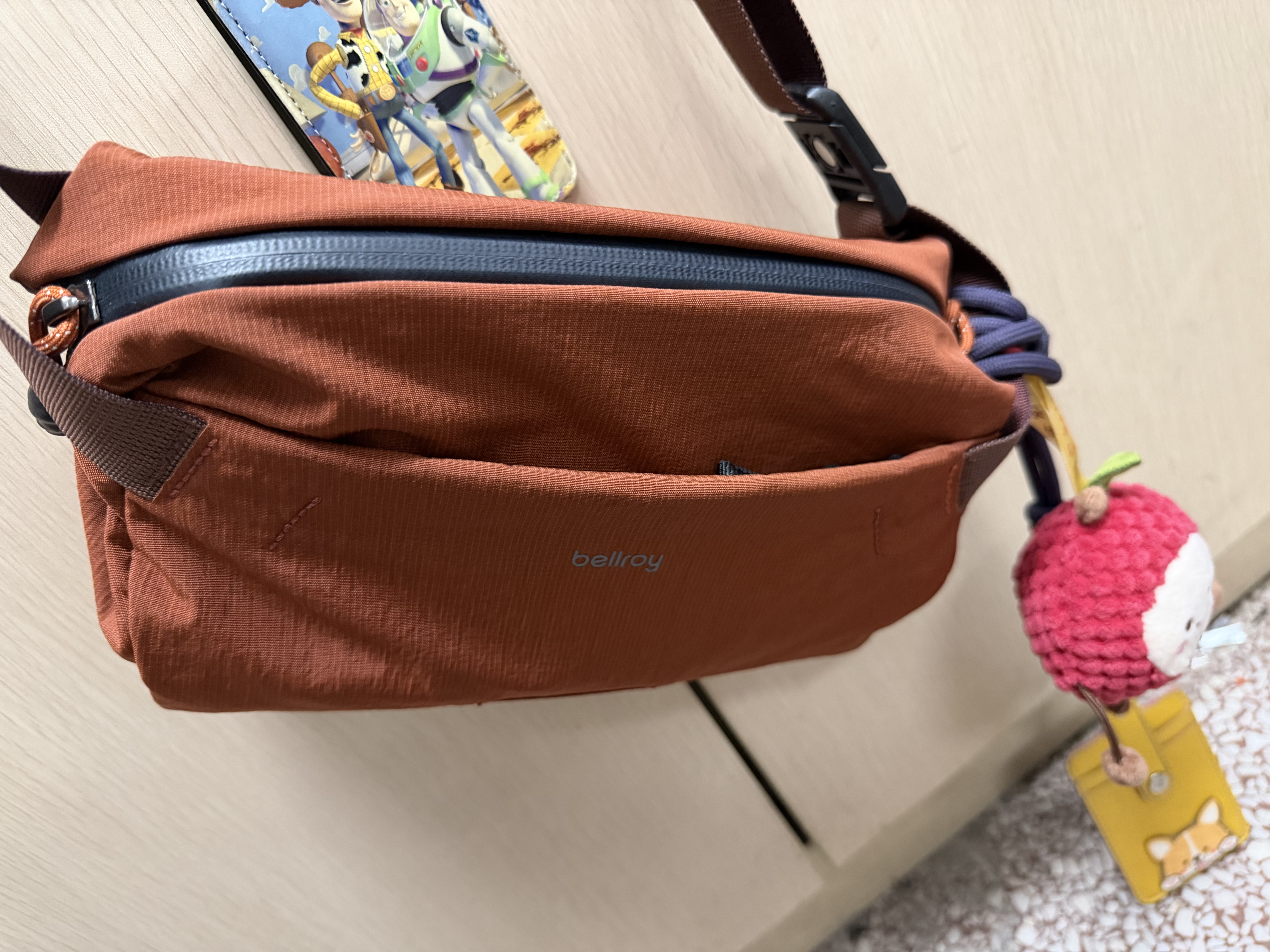 Bellroy澳洲 Lite Sling Mini 4L轻量轻便骑行斜挎包胸包 26年新色 陶红棕4L 实拍图