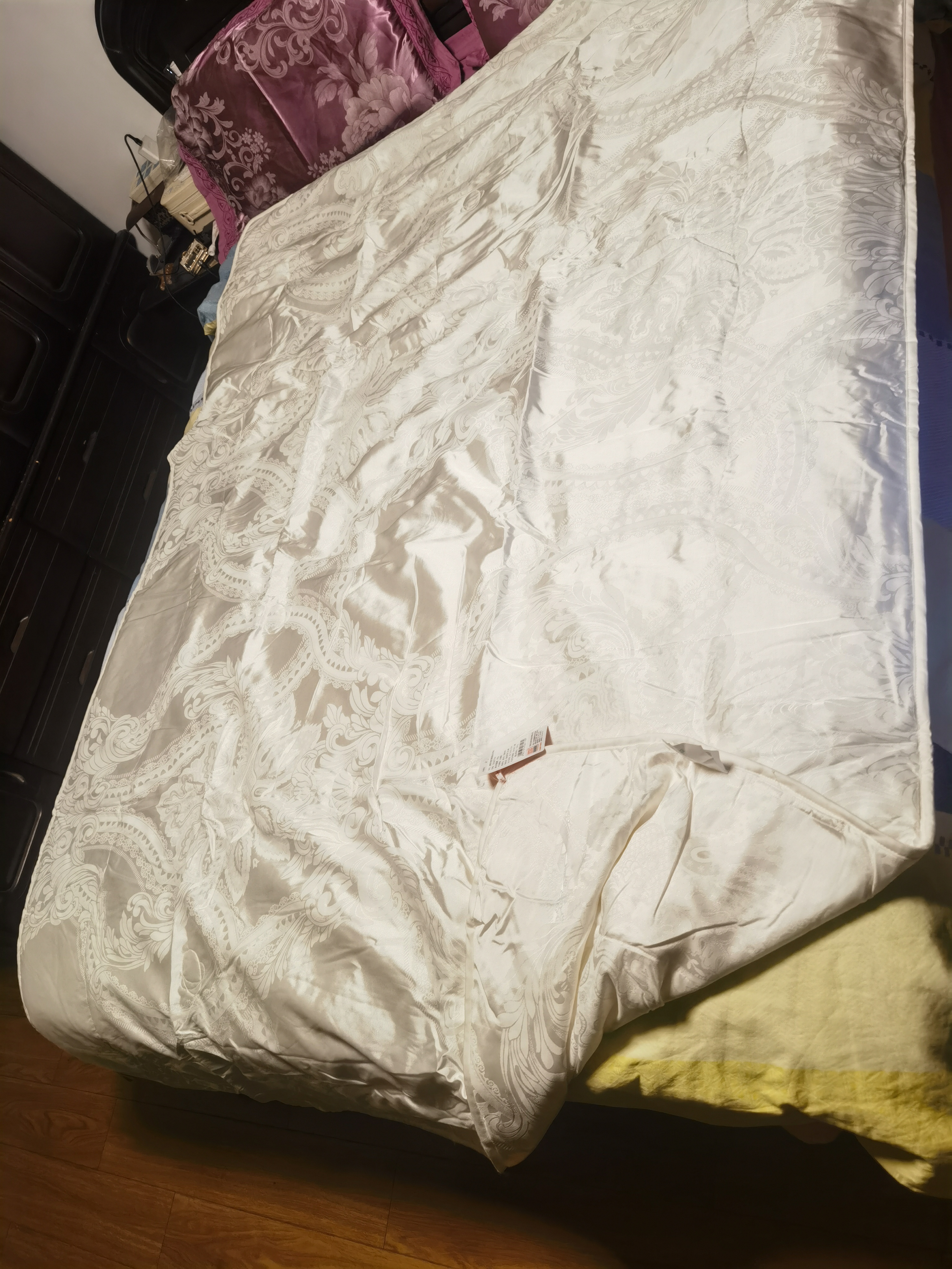 LOVO罗莱家纺 100%桑蚕丝提花春秋被子2.7斤 150*215cm白色 实拍图