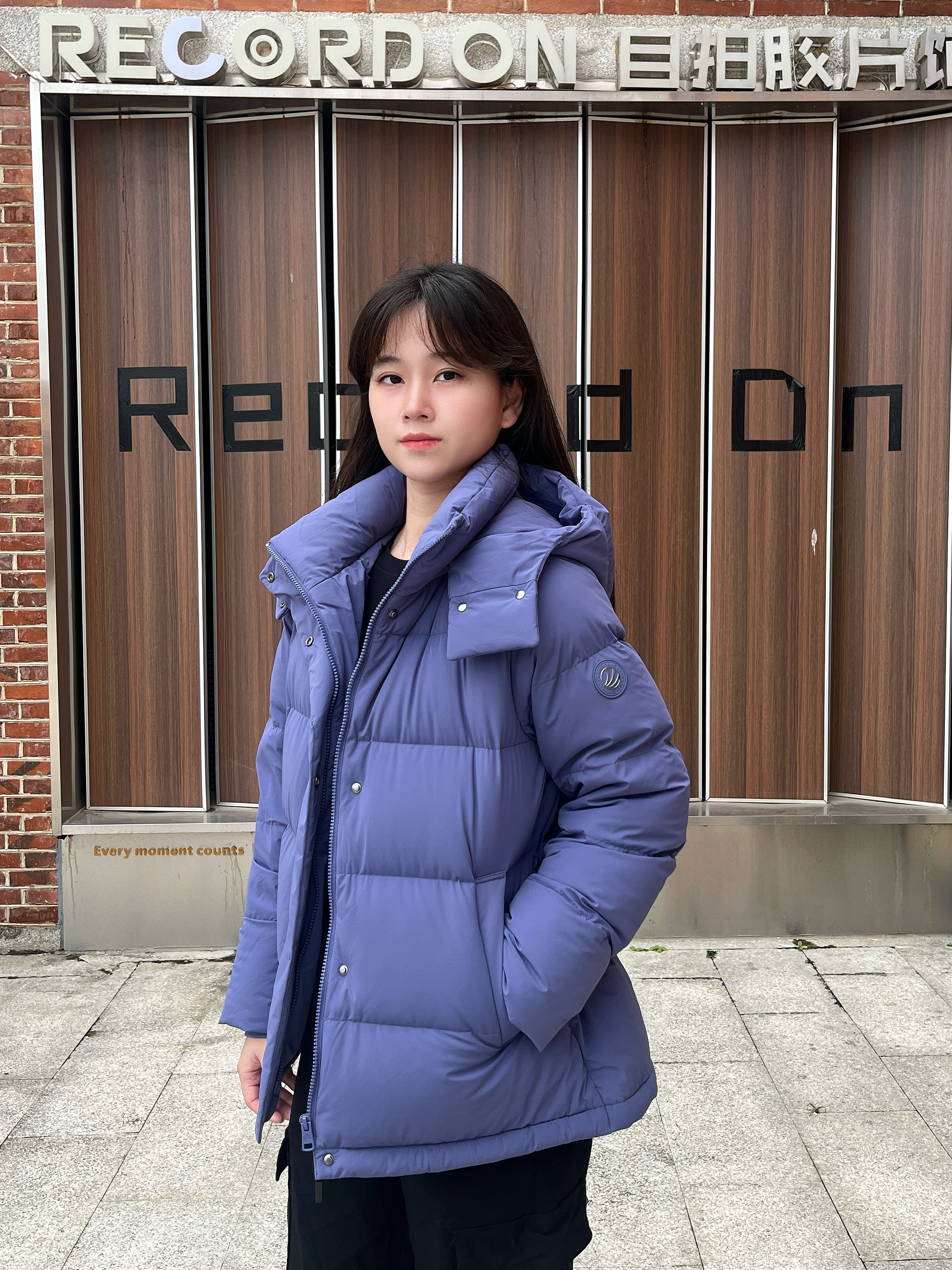 波司登（BOSIDENG）反季羽绒服【小蛮腰】90绒商场同款女90绒可脱卸帽显瘦保暖外套 夜影紫6436 M 165/88A 体重约110-120斤 实拍图