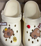 名创优品（MINISO）洞洞鞋女款夏季户外穿eva防滑防臭可DIY沙滩鞋增高凉拖鞋女士 卡其+海洋星星 36-37 实拍图