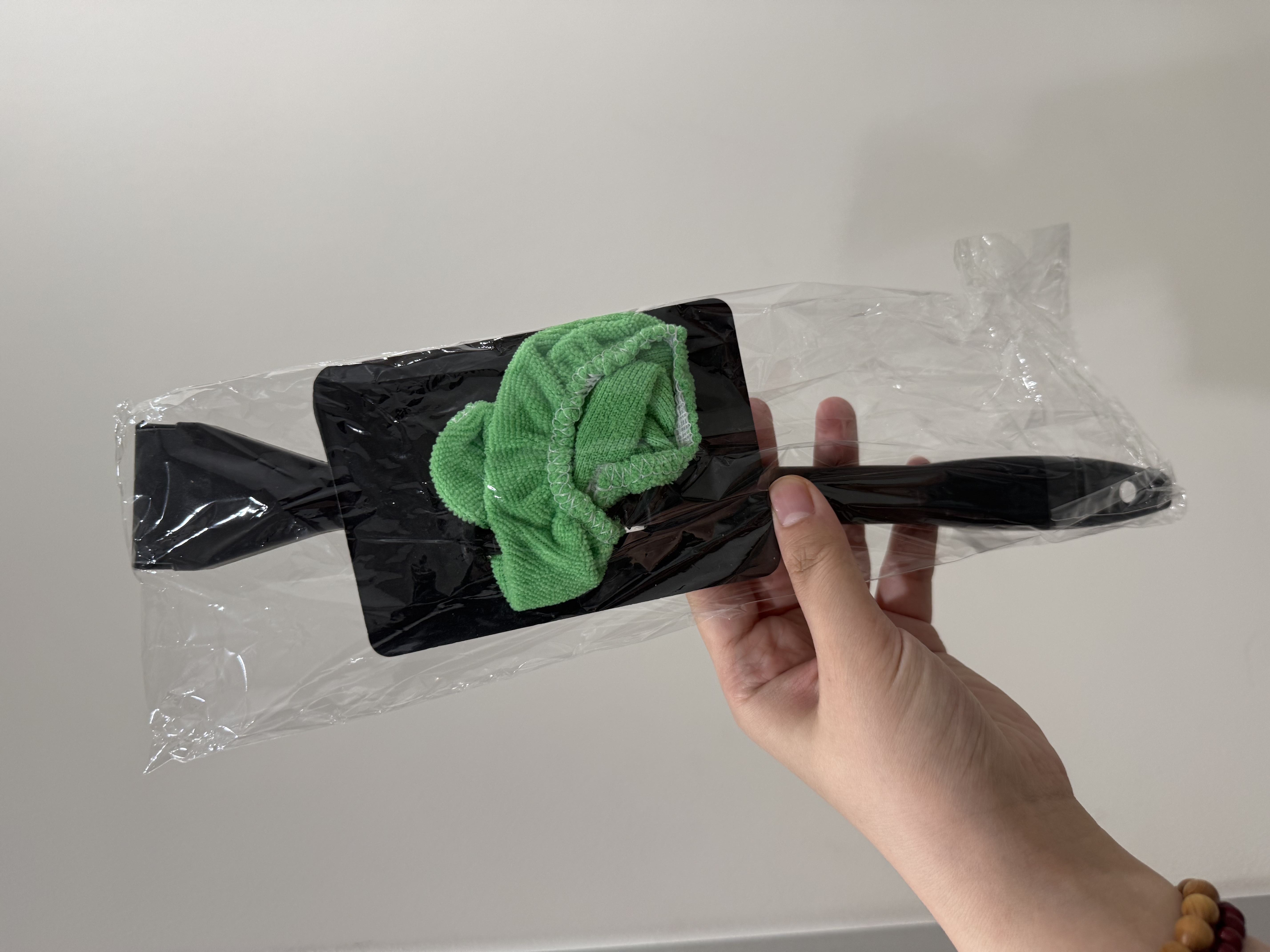 汽车挡风玻璃清洁神器擦雾除雾刷车窗除尘掸防雾剂家车擦车除雾刷 草绿色 实拍图