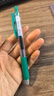 斑马牌（ZEBRA）JJ15 按动中性笔 签字笔 0.5mm子弹头啫喱笔水笔 彩色学生考试笔 绿色 单支装 实拍图