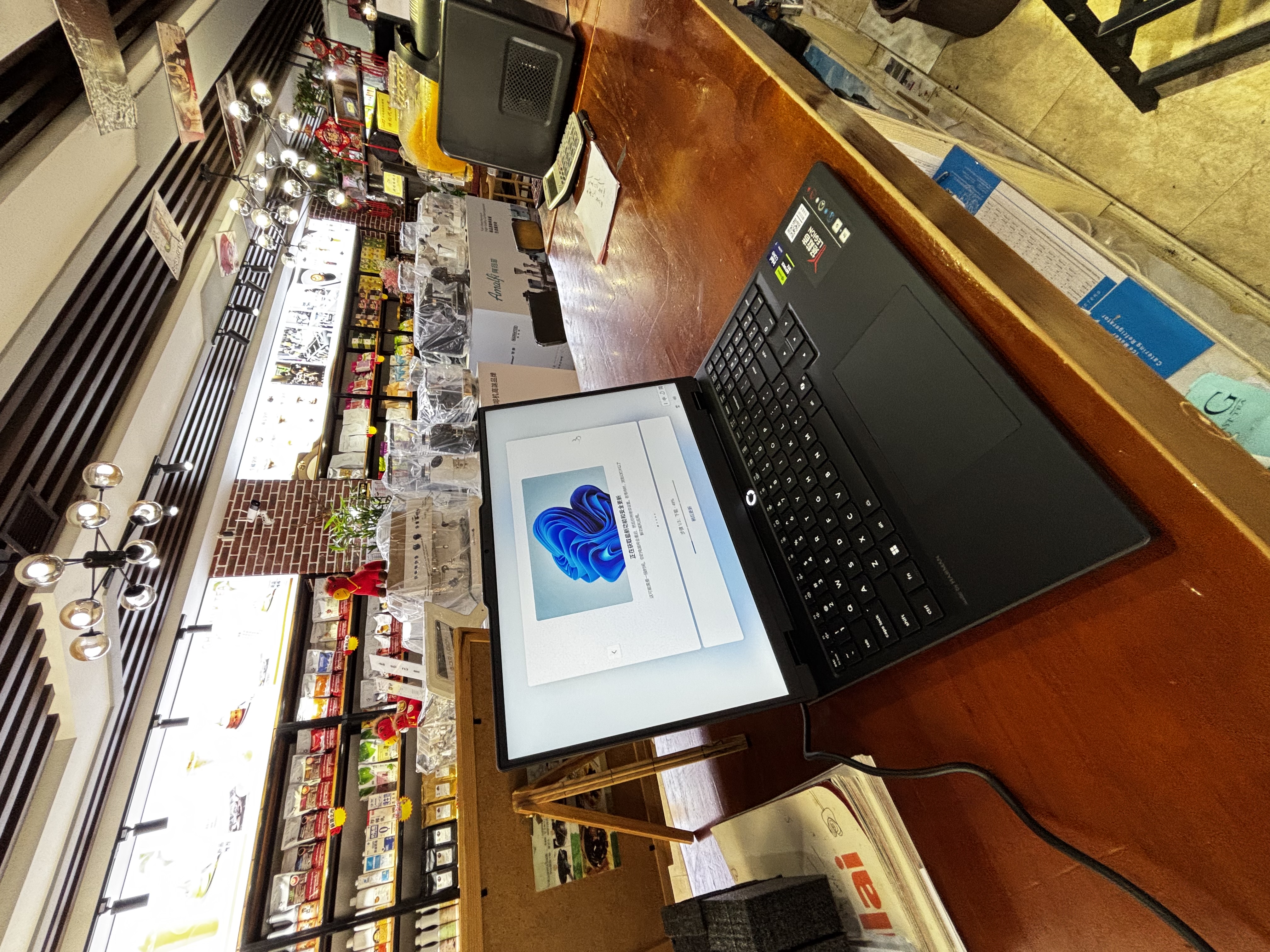联想（Lenovo）【国家补贴15%至高1500】拯救者Y7000 P图设计电竞游戏RTX5060独显笔记本JS36电脑学生电脑 Ultra7 5060 16G 1T 标配 实拍图
