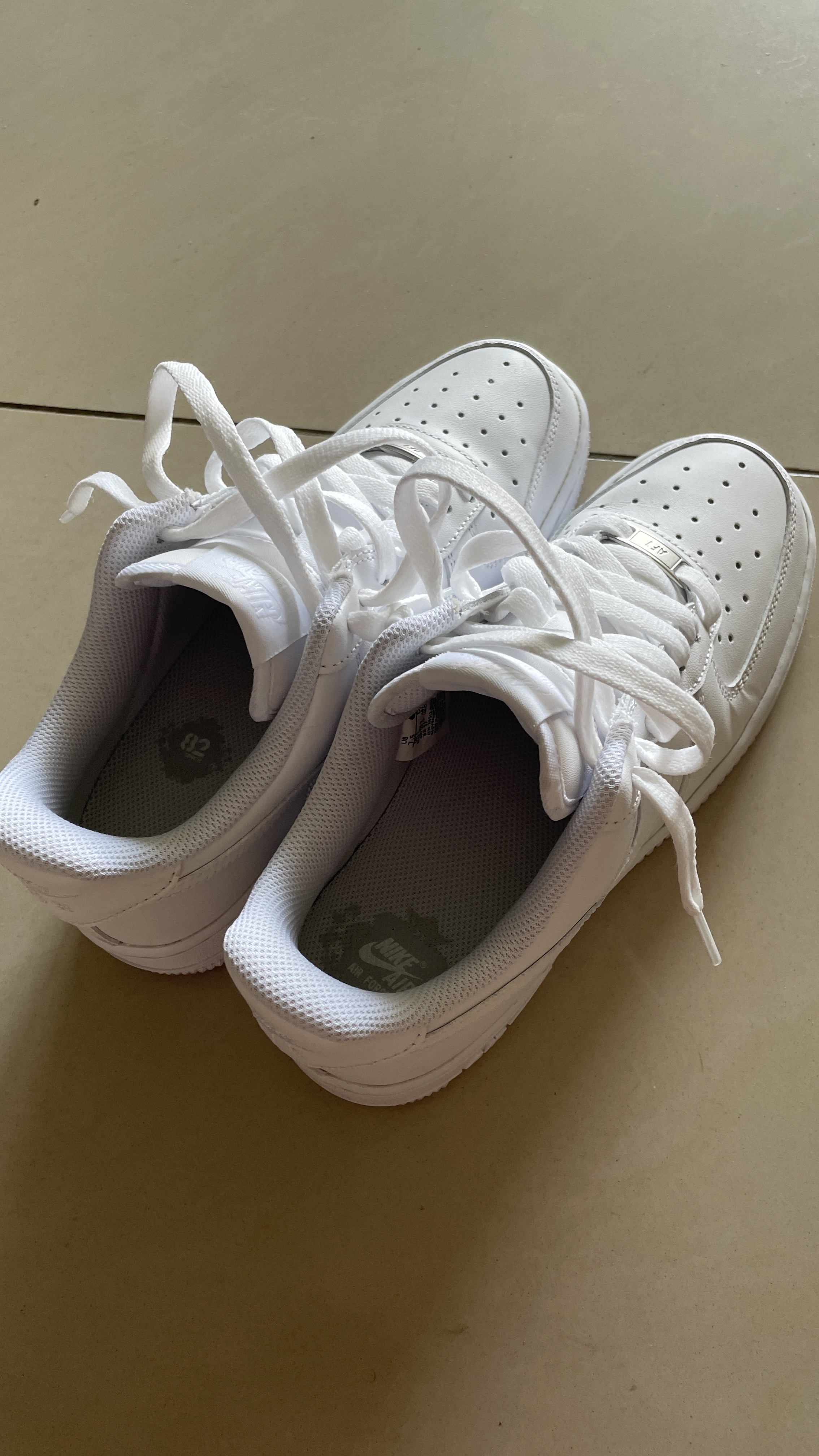耐克NIKE女空军一号AF1 运动鞋DD8959-100白38.5 实拍图