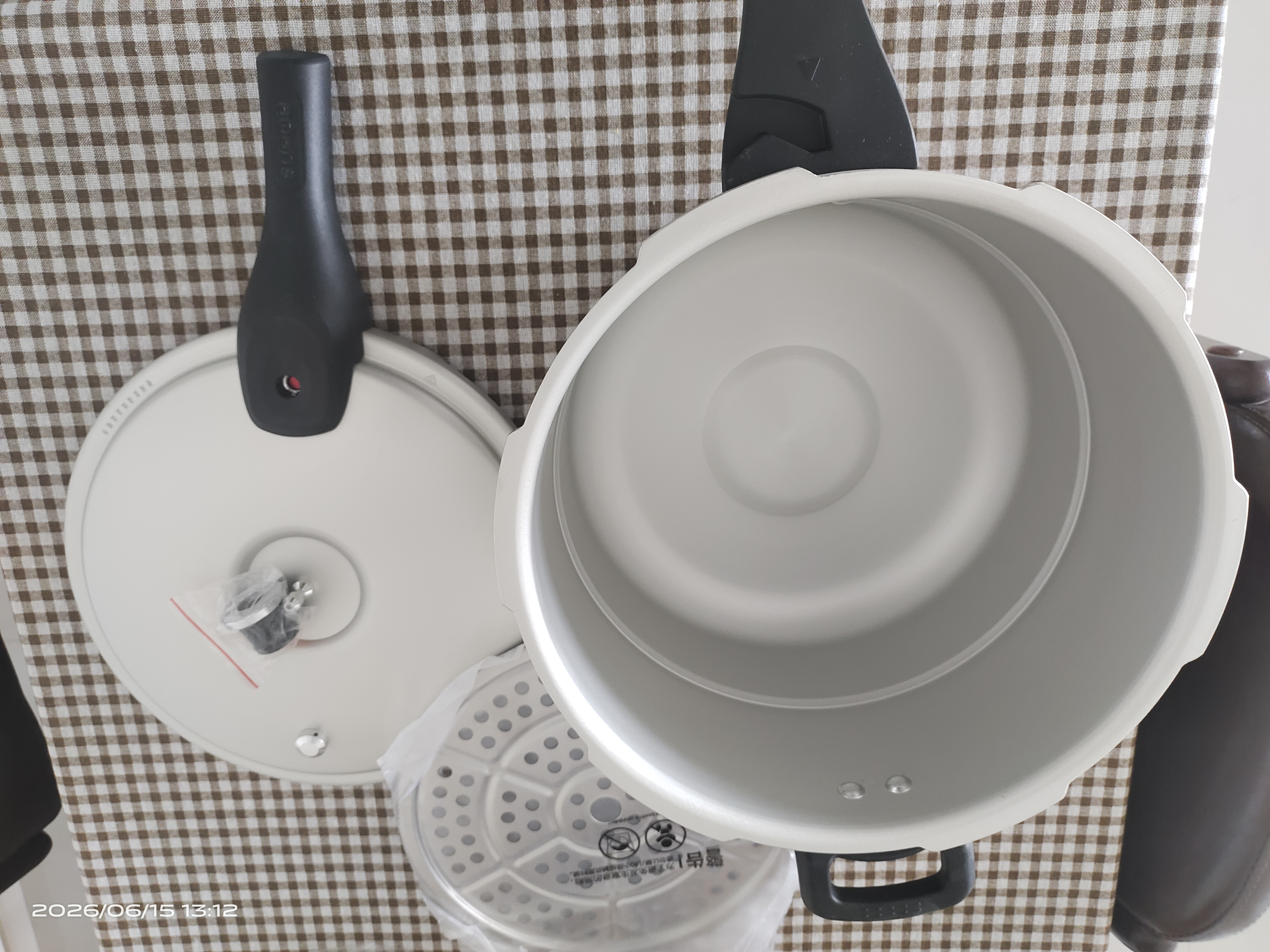 苏泊尔SUPOR好帮手铝合金压力锅9.5L带蒸格26cm高压锅燃气专用YL269H2 实拍图