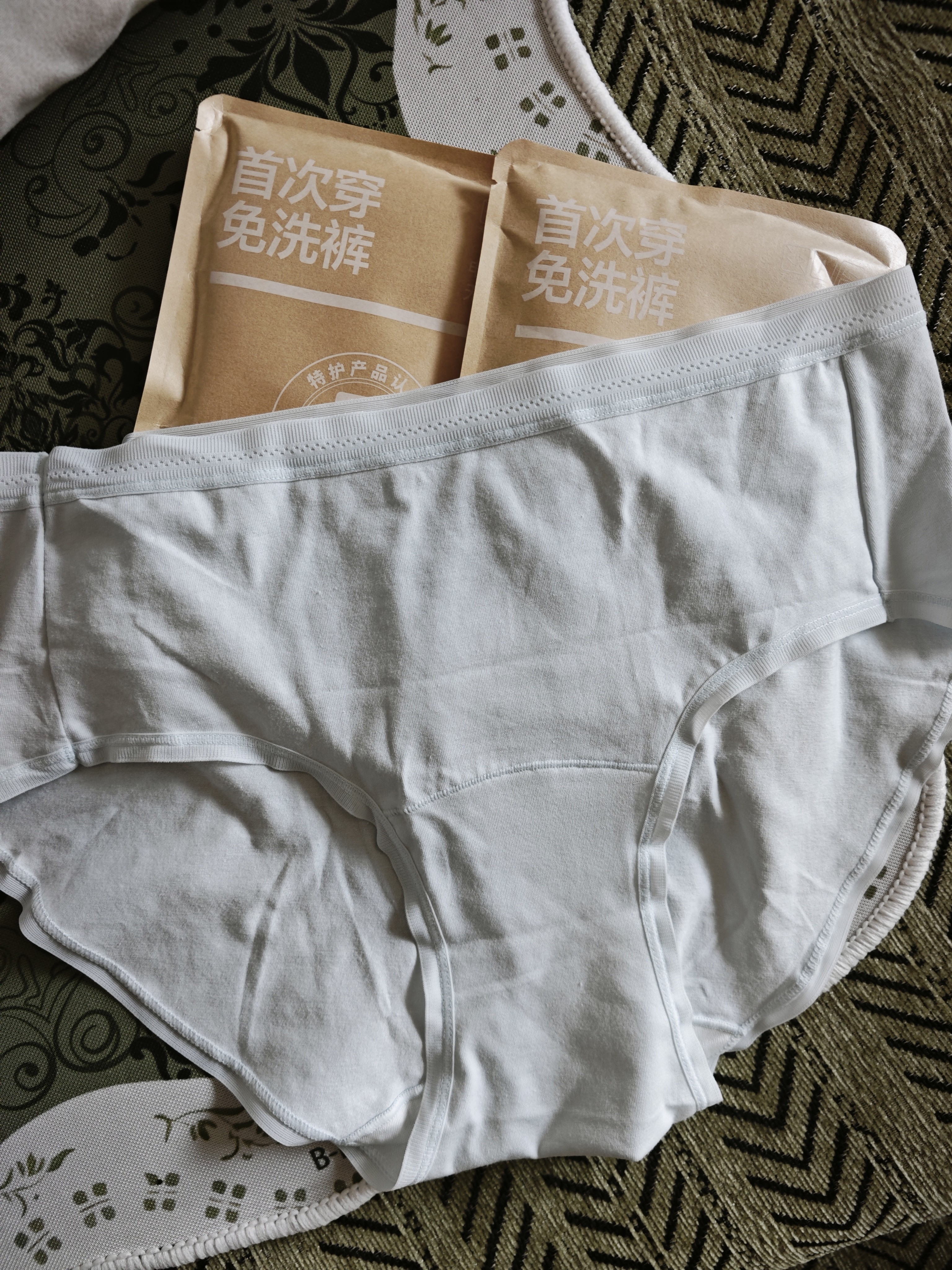 有棵树【首穿免洗】A类婴儿棉女士内裤女10A抗菌蚕丝裆无痕透气三角短裤 实拍图