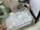 述屋说冰块模具食品级制冰模具按压冰格 家用自制冰箱冻冰块神器84格绿 实拍图