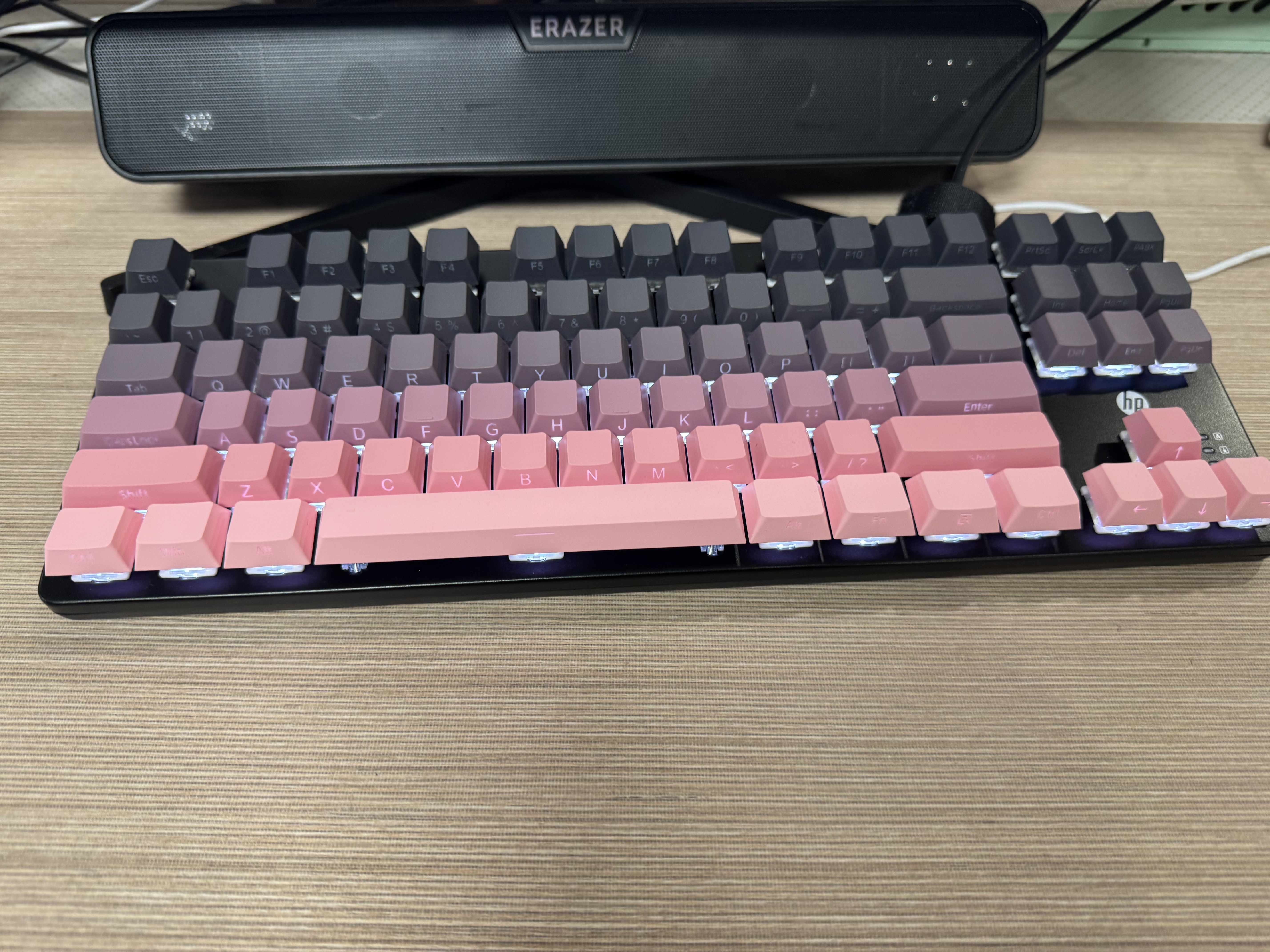 惠普（HP）GK200机械键盘有线办公游戏键盘 20种背光灯效 87键电竞键盘鼠标套装电脑外设键鼠 侧刻黑莓粉【红轴】白光 实拍图