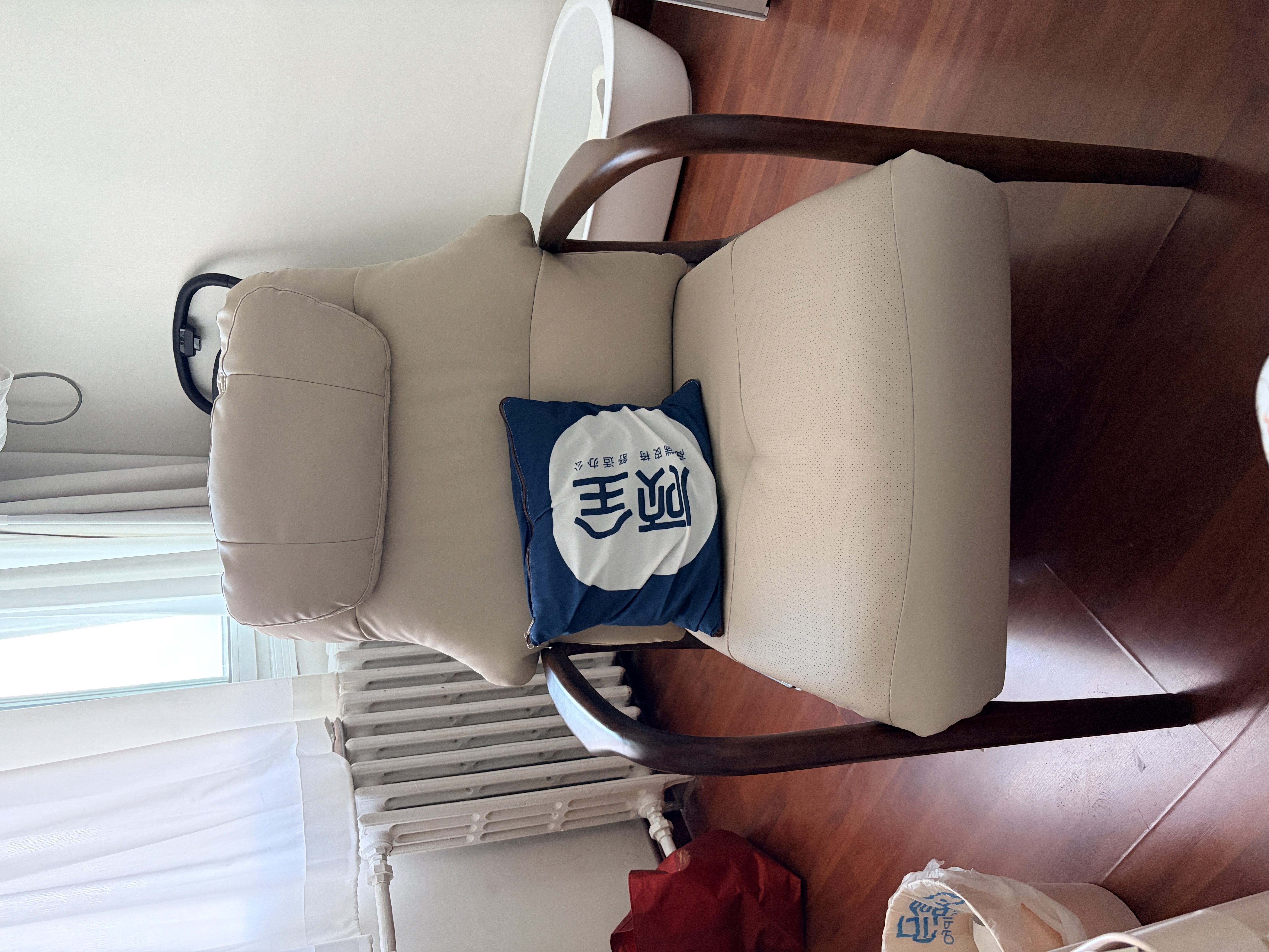 顾全M7电动单人沙发椅电动躺椅撑腰功能沙发椅懒人椅实木休闲椅可躺 双电机-按摩通风加热-猫抓皮插电-胡桃木色扶手 实拍图