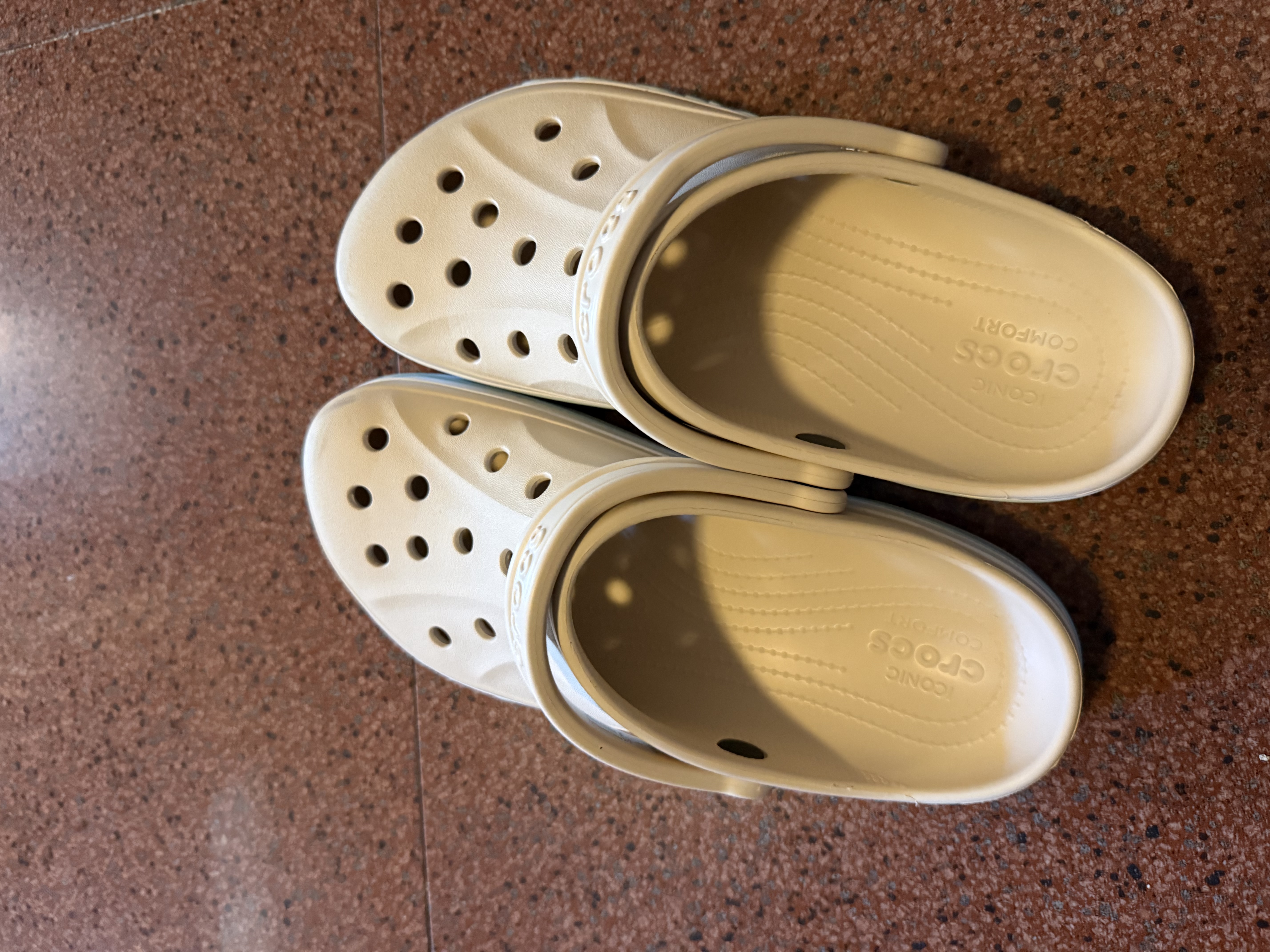 卡骆驰（CROCS）贝雅卡骆班洞洞鞋轻便耐磨一脚蹬男休闲鞋女鞋时尚沙滩鞋|205089 冬日白/彩色-1LI(含智必星) 43 (270mm) 实拍图