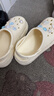 名创优品（MINISO）洞洞鞋男女款EVA夏外穿沙滩凉鞋防滑踩屎感情侣 卡其+浅蓝蝶语 实拍图