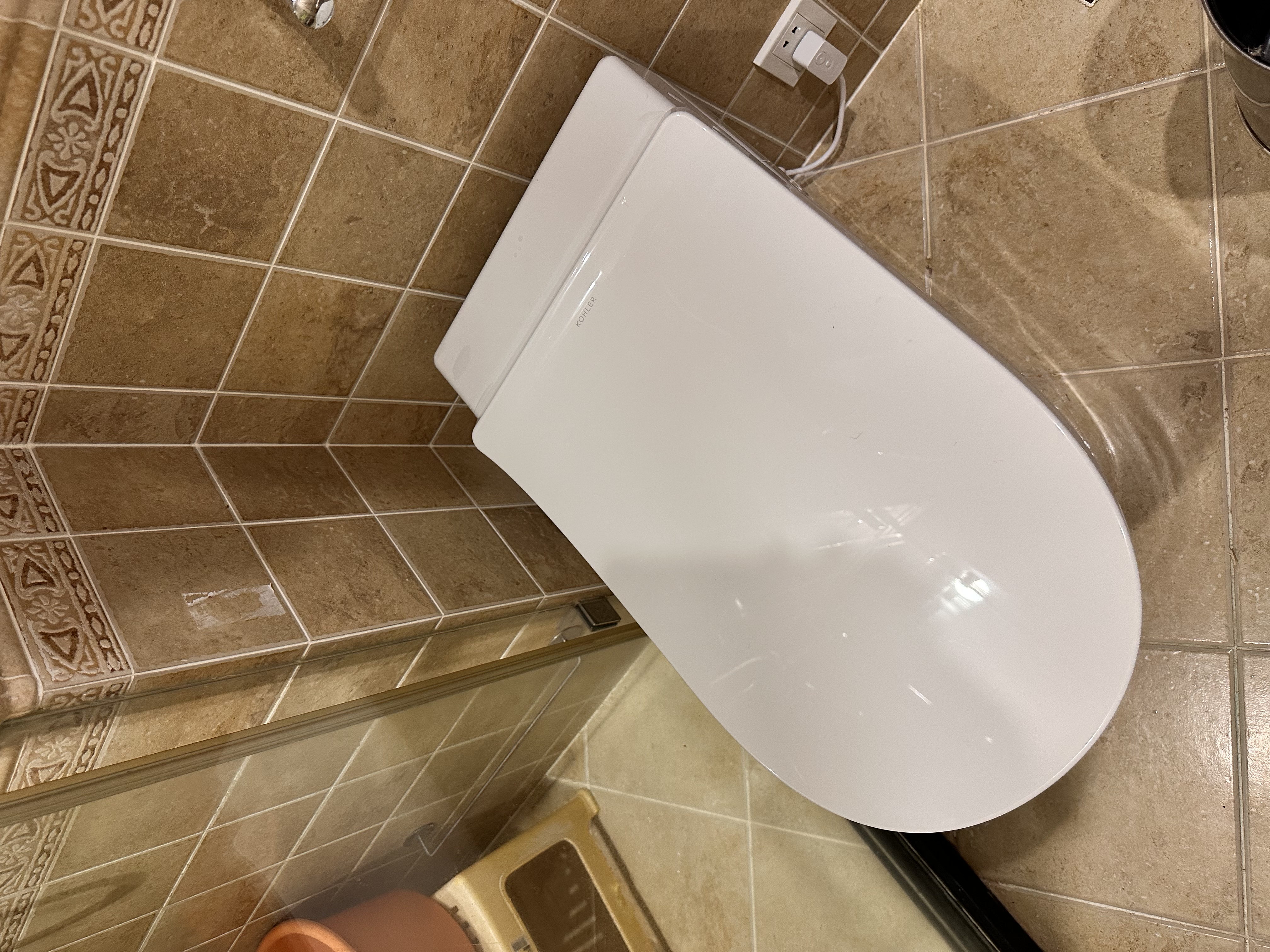 科勒（KOHLER）星逸智能马桶厕所智能坐便器卫生间一体机马桶全家座科勒女王座 女王座前净柔泉版-前置妇洗喷管 305坑距（适用295-350mm) 实拍图