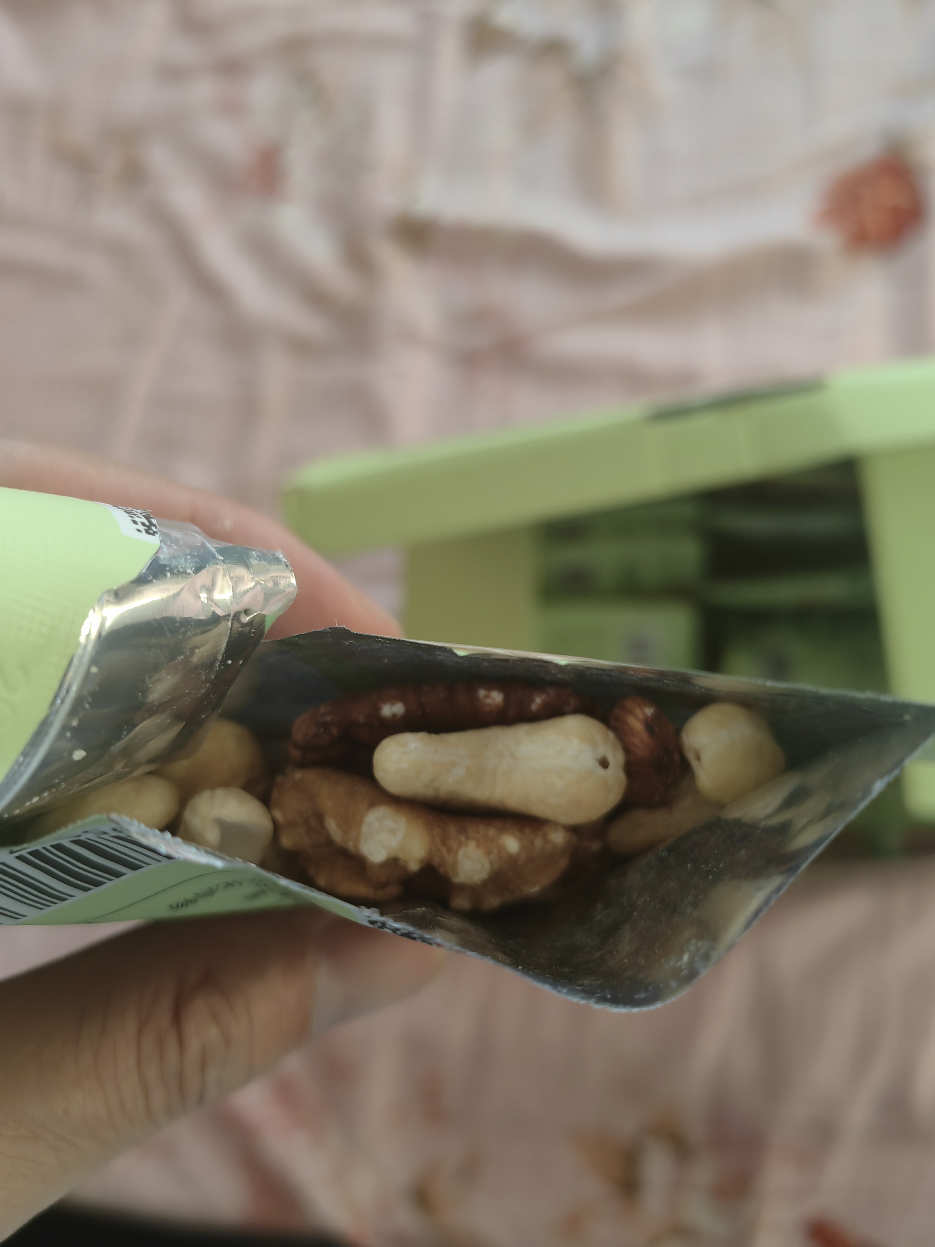 沃隆 每日坚果坚果炒货休闲零食腰果核桃仁碧根果孕妇营养干果礼盒 【6种高端坚果】525g纯坚果0添加剂 实拍图