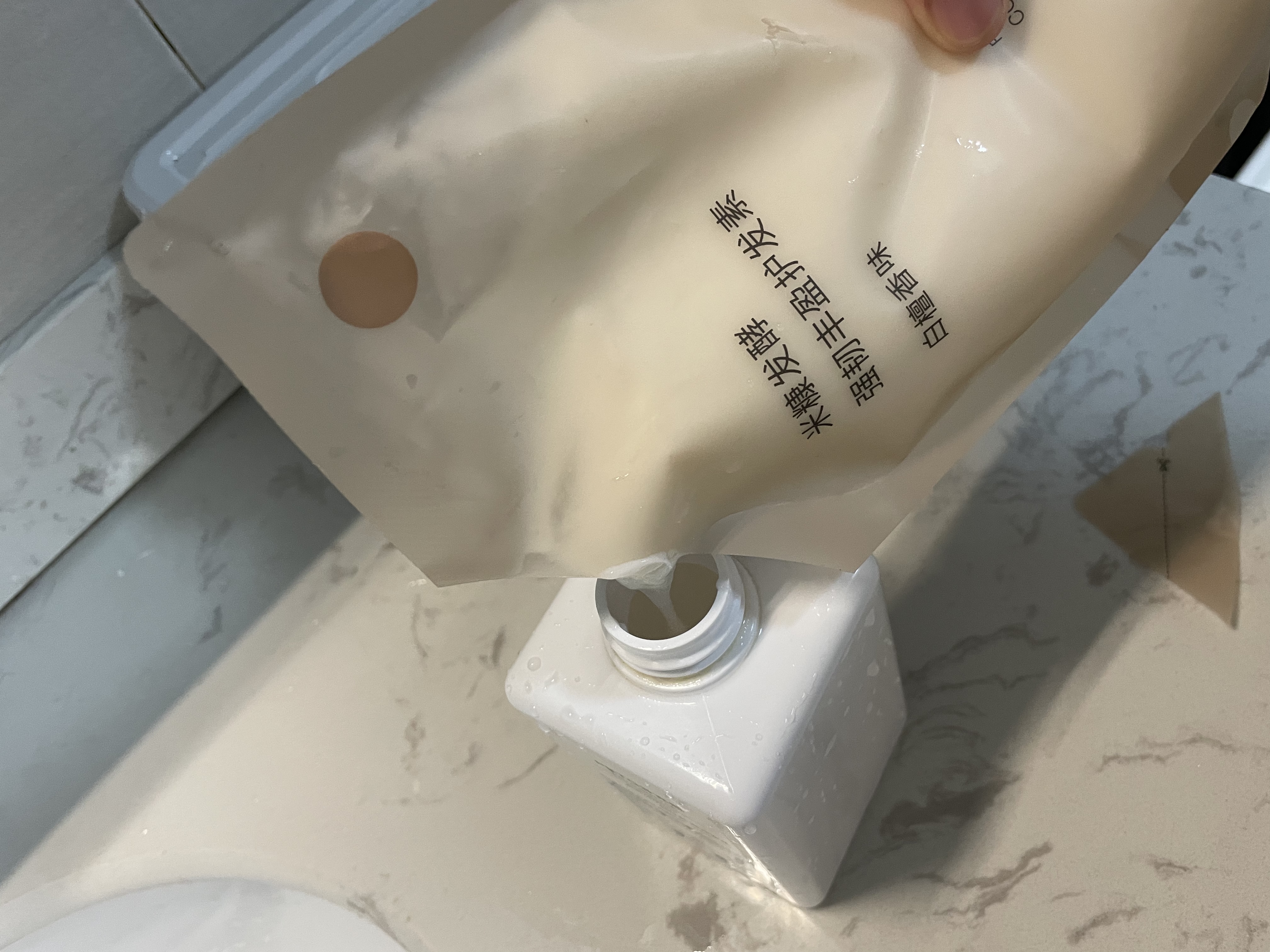 MUJI米糠发酵强韧丰盈护发素 替换装 380ml 实拍图