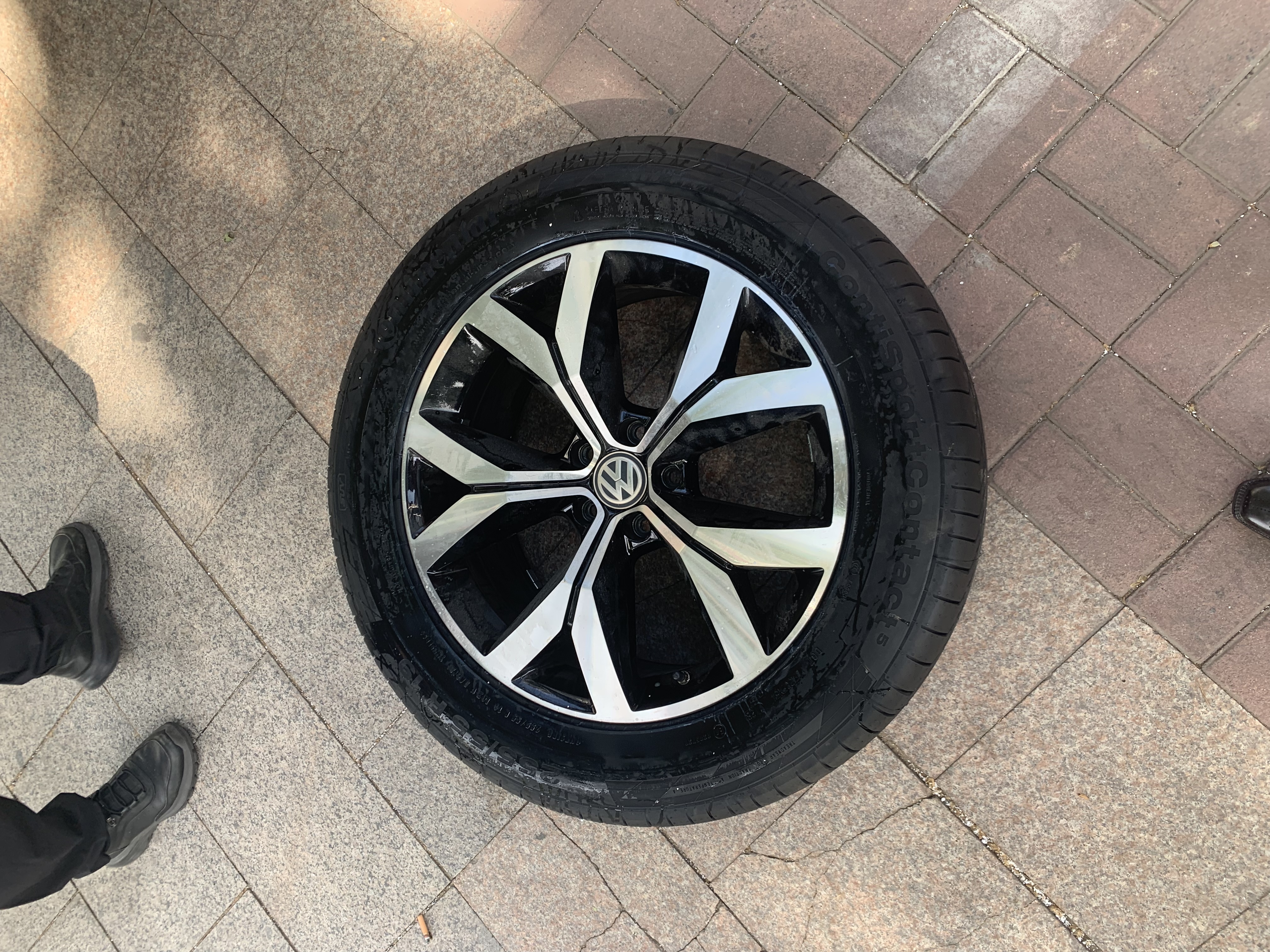 马牌（Continental）汽车轮胎 255/55R19 107V CSC5 SUV FR 原配途昂 实拍图