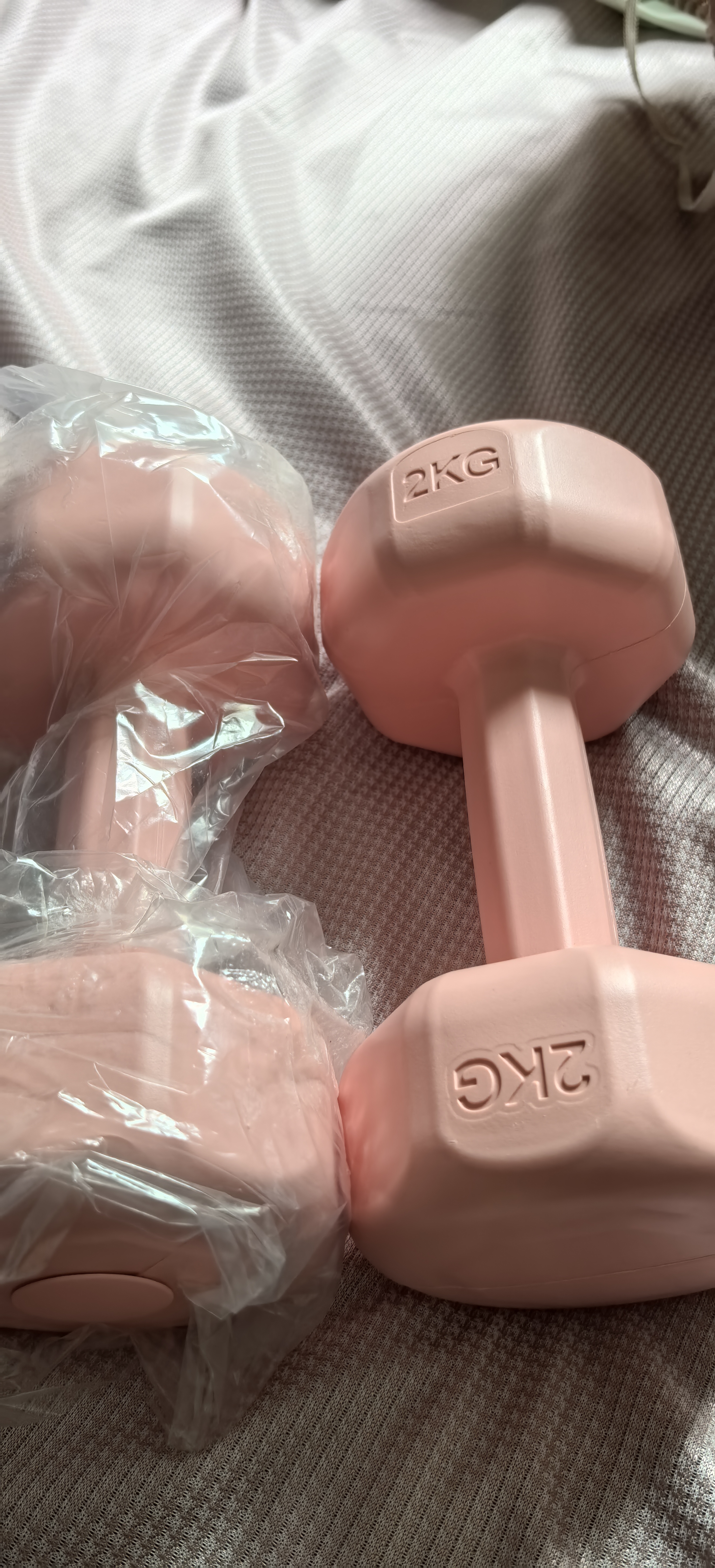 【百万爆品】环保六角小哑铃女士健身家用练臀练手臂居家健身器材 少女粉 2KG *2共4kg 中级/肩背塑形 实拍图