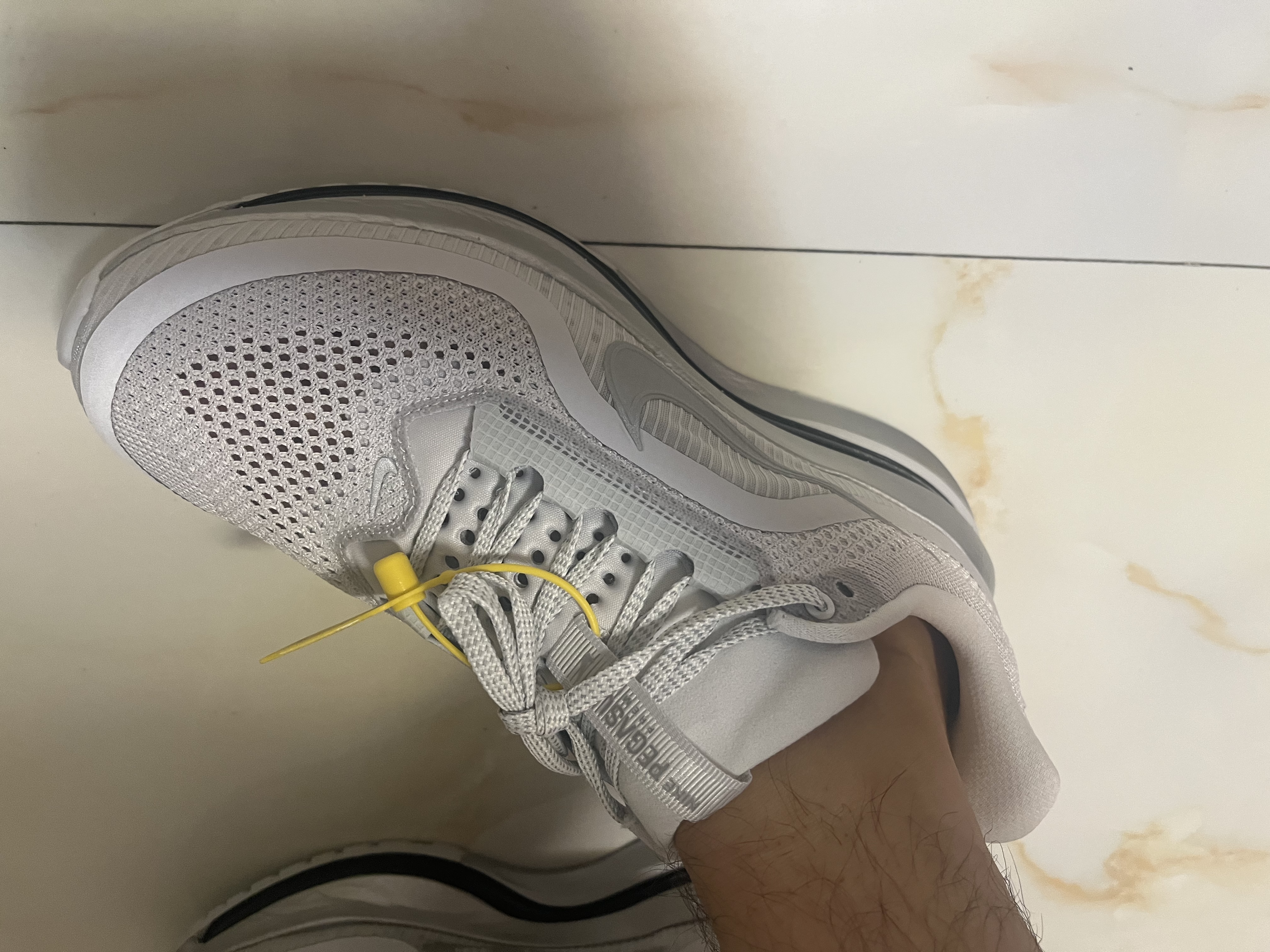耐克NIKE男跑步鞋PEGASUS PREMIUM百搭运动鞋IR1229-001黑/灰42 实拍图