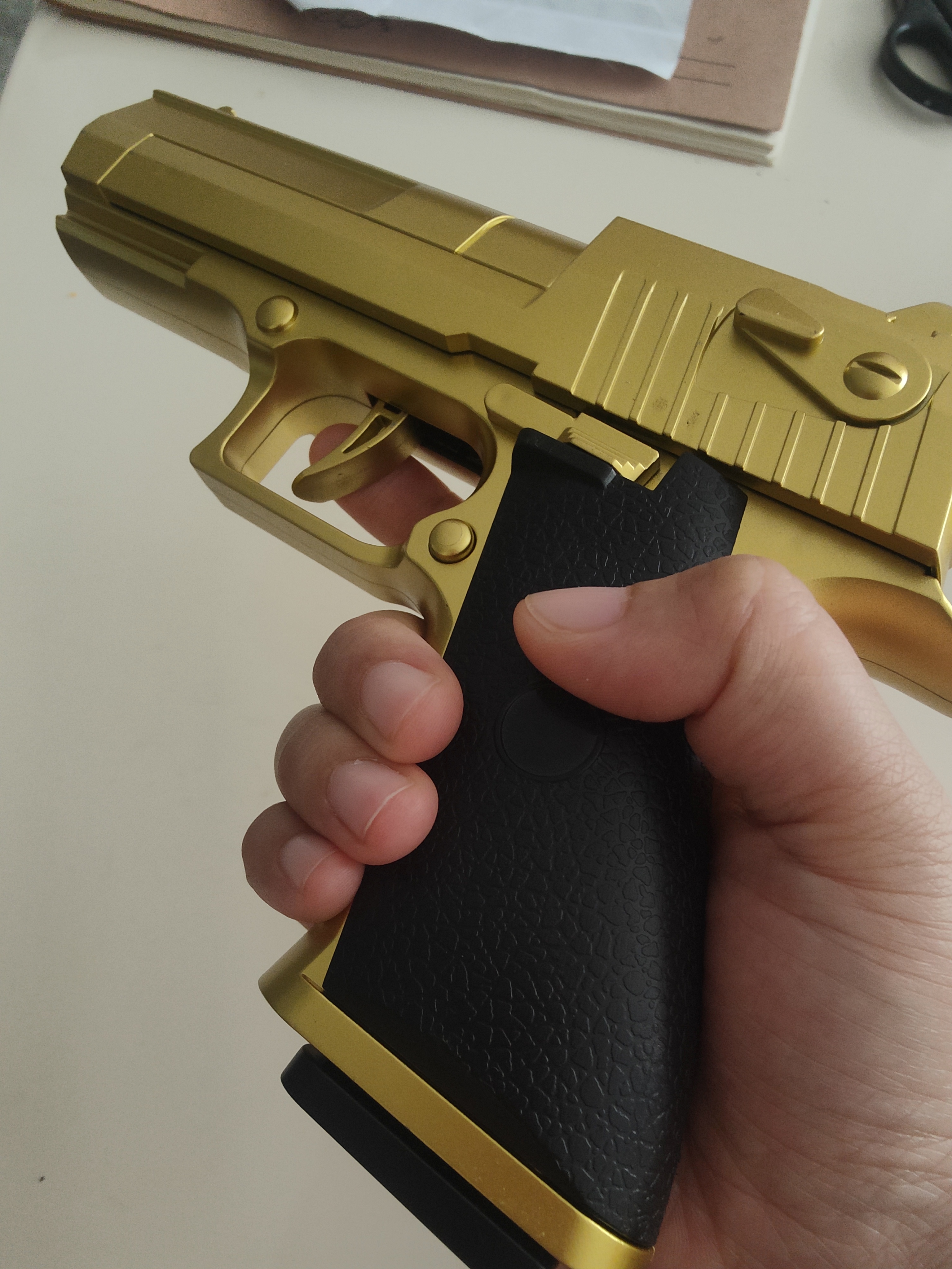 鸿趣儿童玩具枪黄金沙漠之鹰抛壳软弹枪机械连发格洛克送男孩生日礼物 实拍图