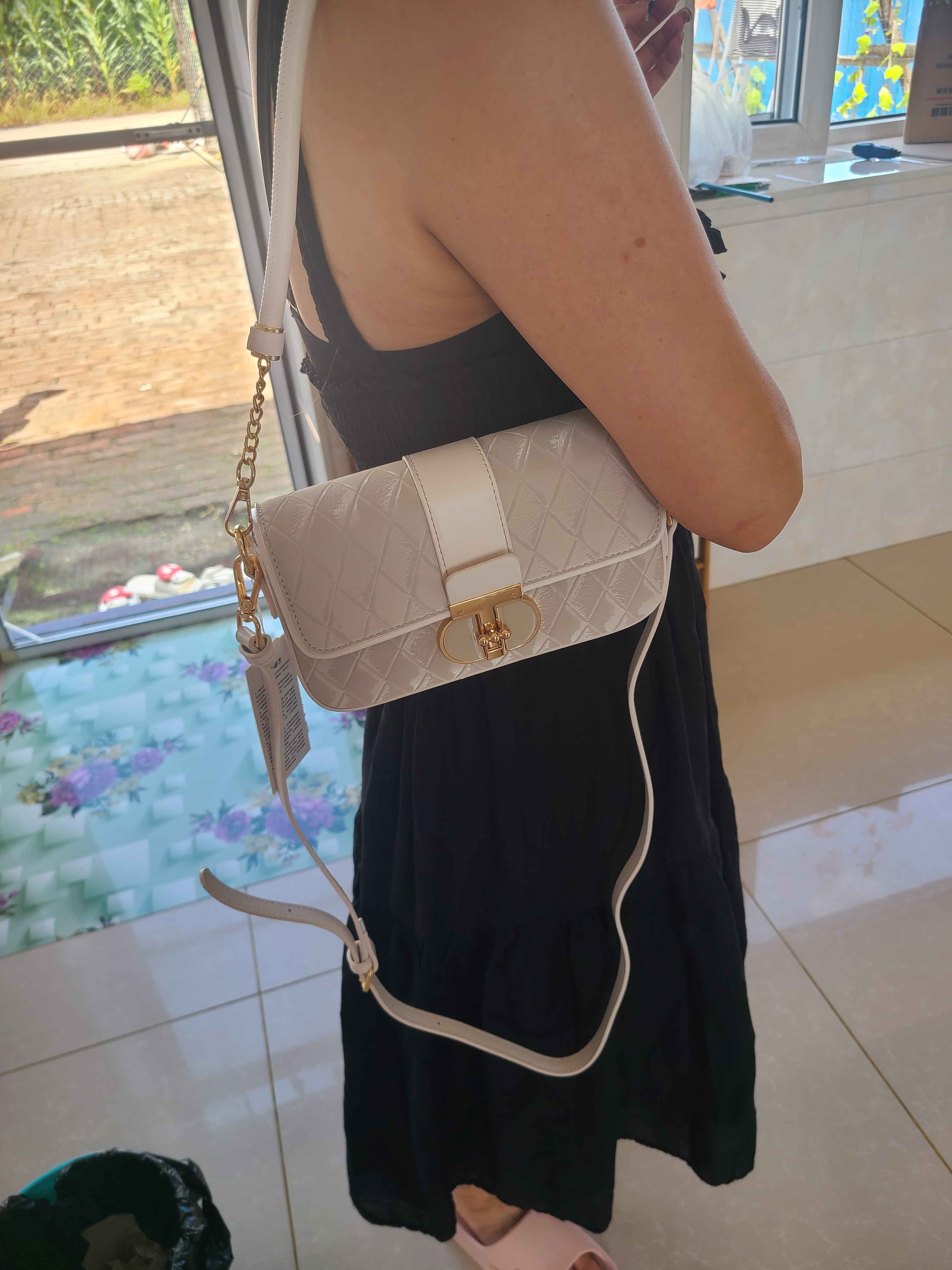CHIKR&KRIR 女包法式腋下包包女小众百搭蜜桃粉高级感链条斜挎单肩包女 米白色 专柜礼盒装 实拍图