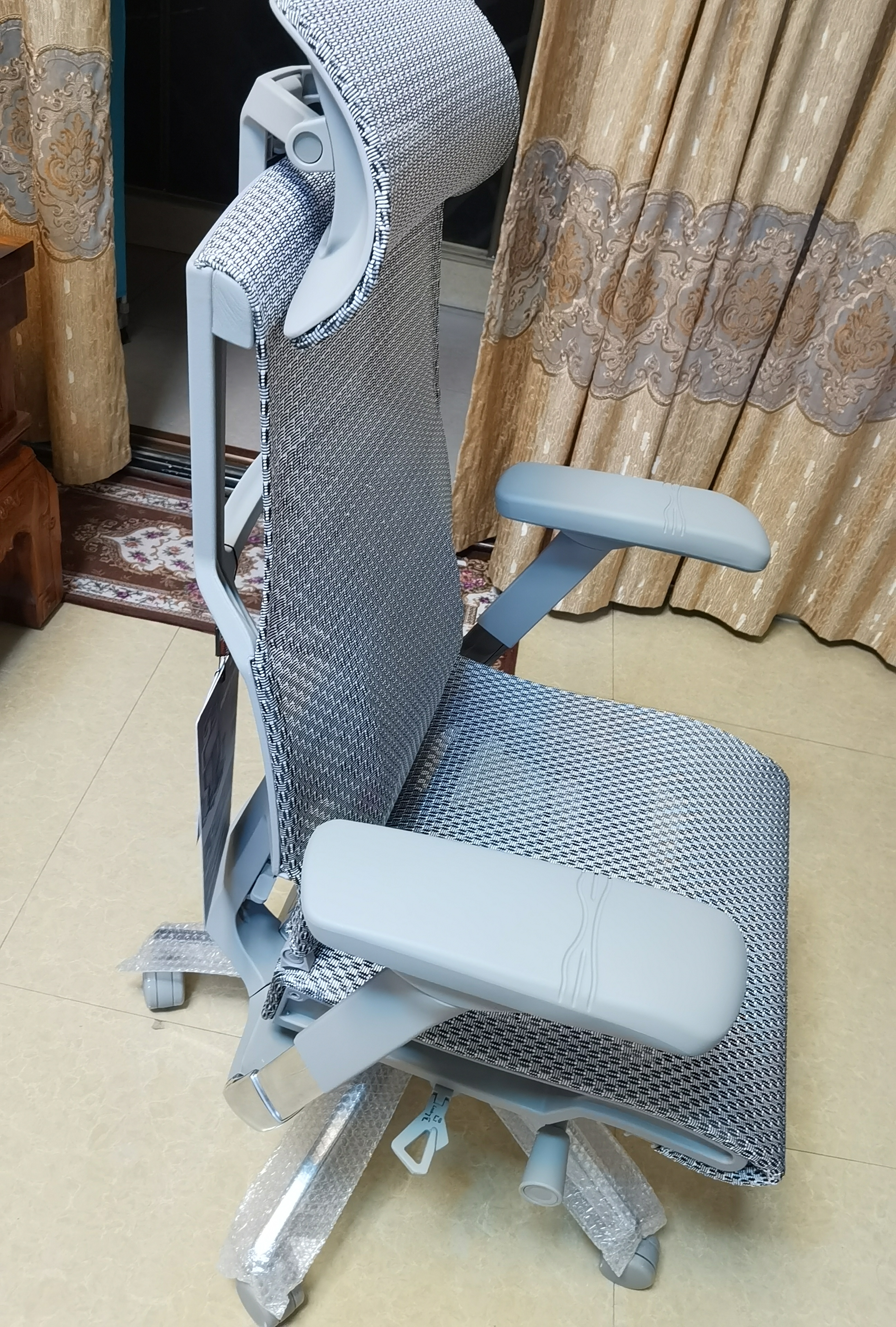 Ergonor保友Pofit 2代 智能人体工学椅 游戏电竞椅 撑腰电脑椅办公椅子 银白网 整椅发货 送货上门 实拍图