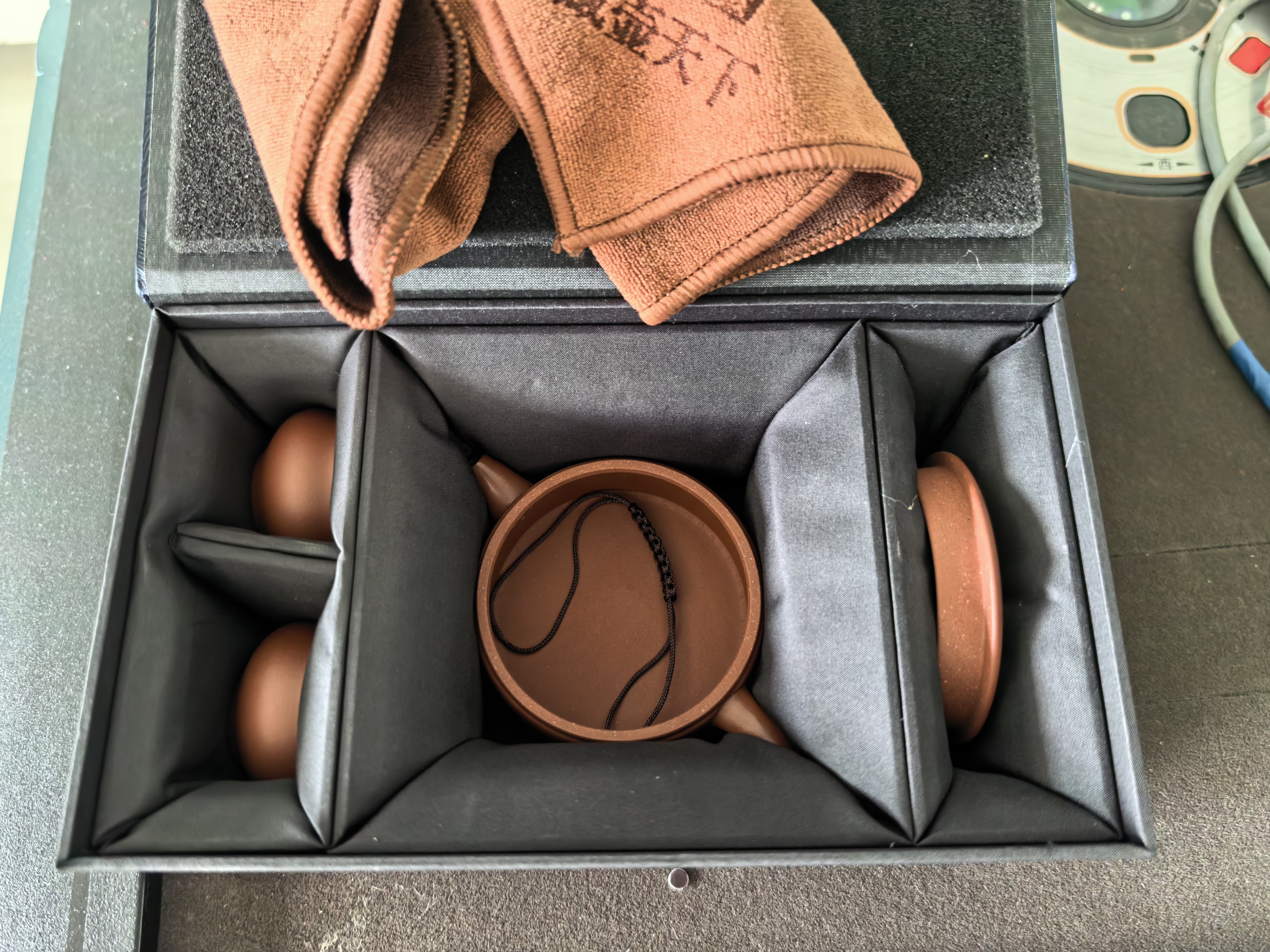 藏壶天下宜兴紫砂壶名家纯手工原矿紫泥泡茶壶功夫茶具套装小容量汉瓦壶 一壶两杯 礼盒套装 190ml 实拍图