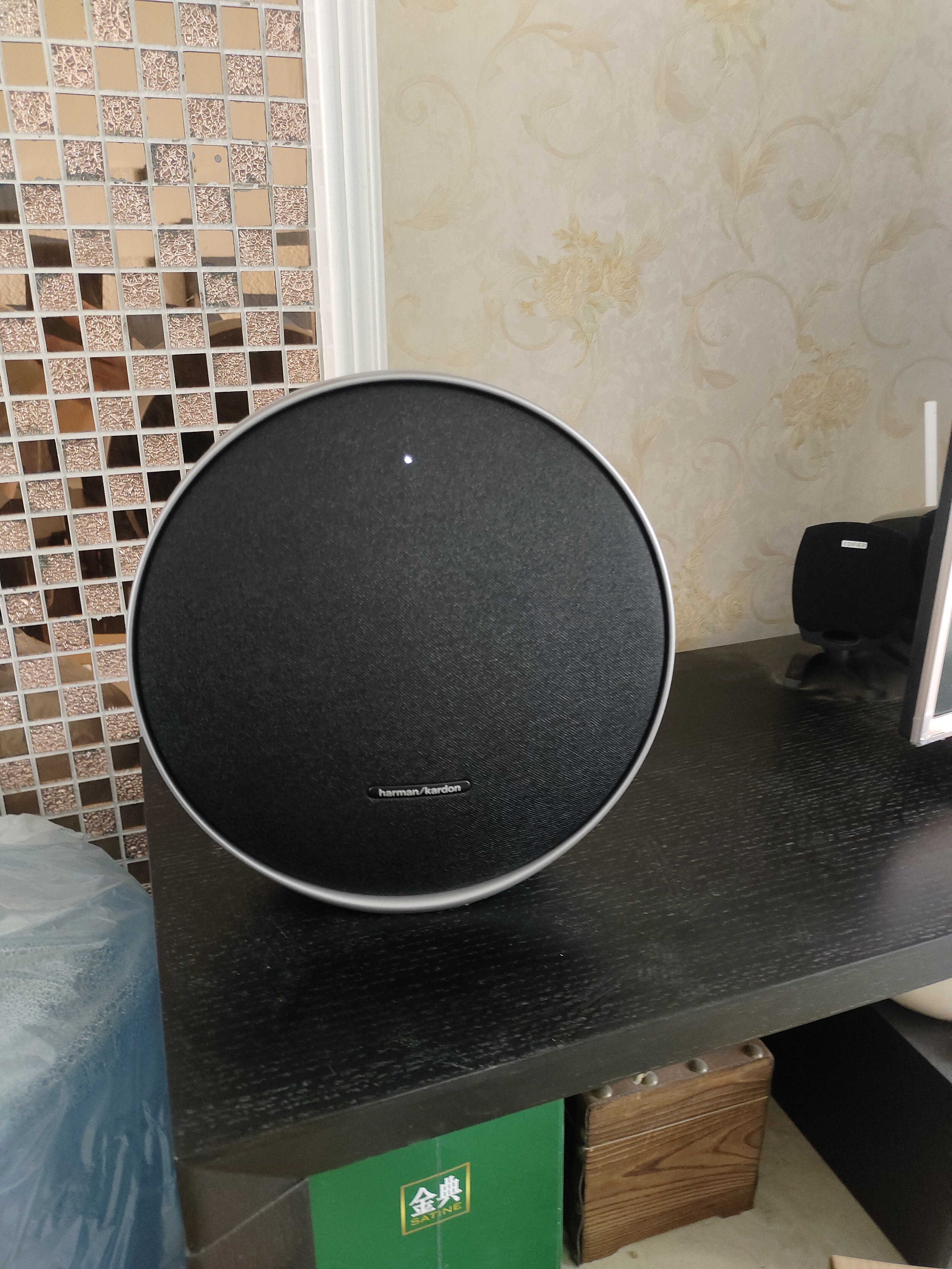 哈曼卡顿（Harman/Kardon）音乐卫星9代家用客厅音响星环9音乐星环7升级ONYX 9家用桌面立体声 哈曼卡顿 户外便携式蓝牙音箱 星环9黑色 实拍图